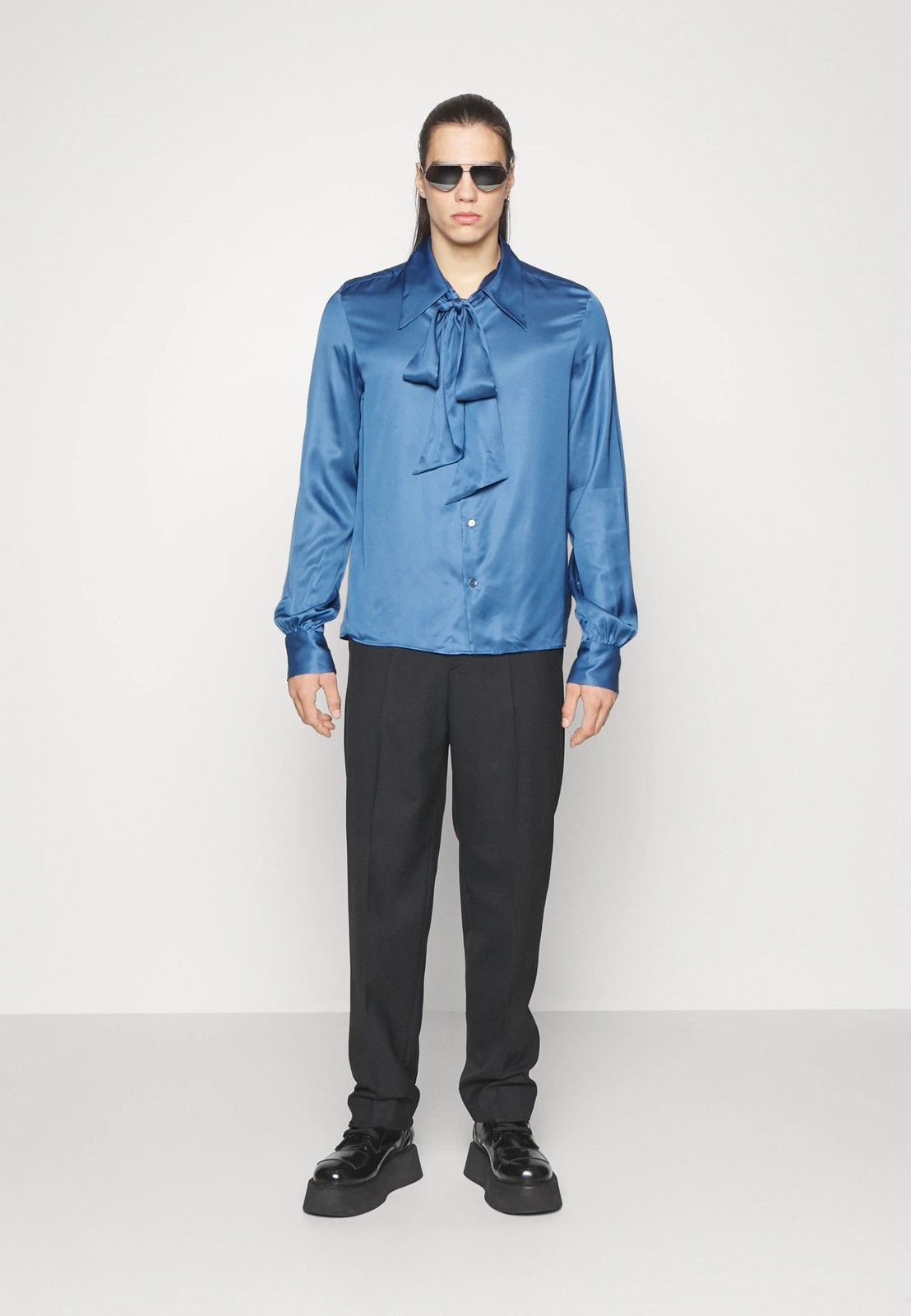 !DS! SS22 Maison Margiela Bow Blue Viscose Shirt