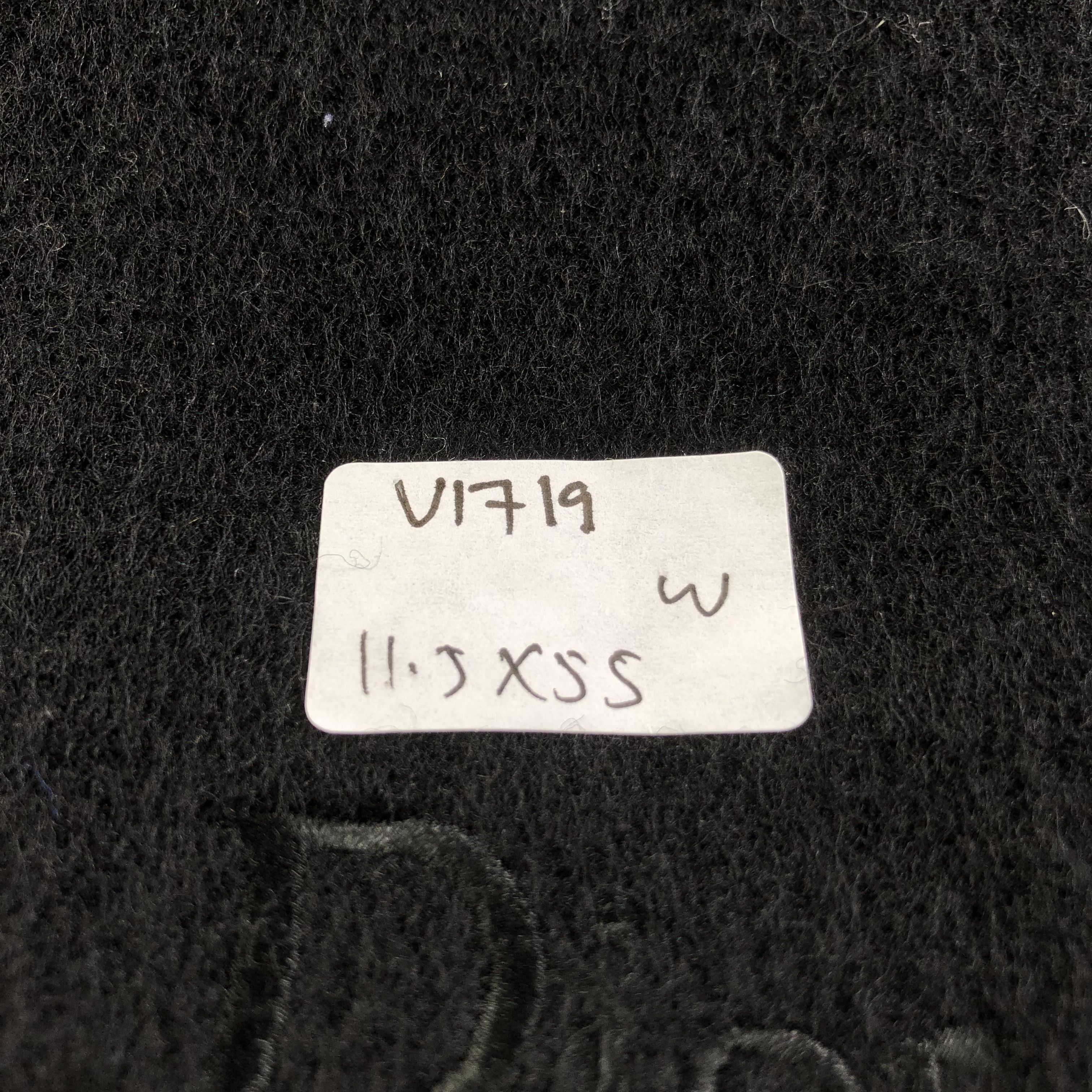 Vintage Christian Dior Plain Wool Scarf Muffler Neckwear V1719 Size ONE SIZE - 11 Thumbnail