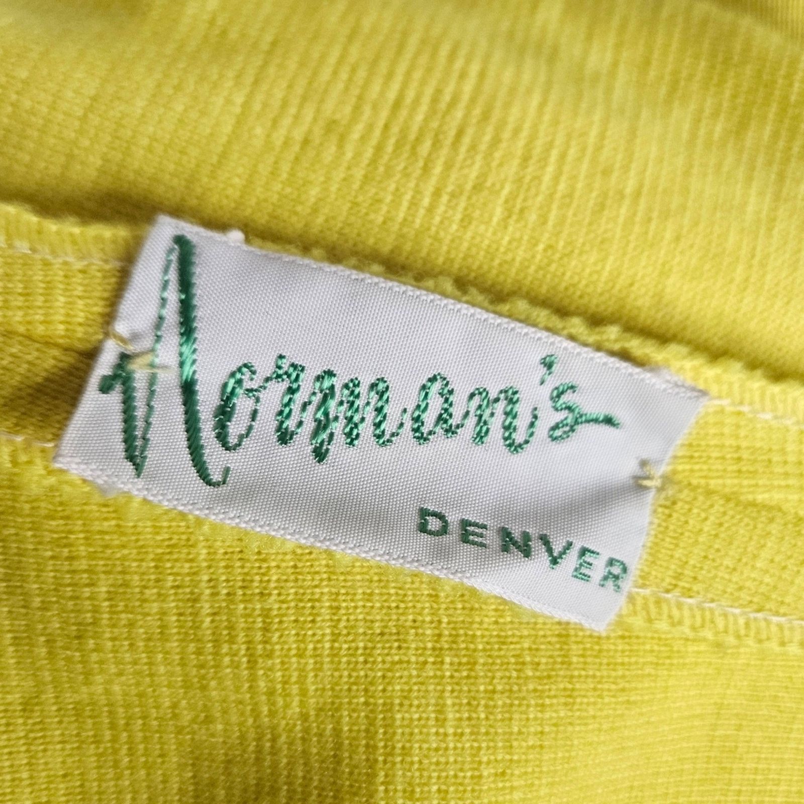 Vintage Vintage Italian Mod 100% Wool Yellow Shirt Dress, size 10 Size L / US 10 / IT 46 - 4 Thumbnail