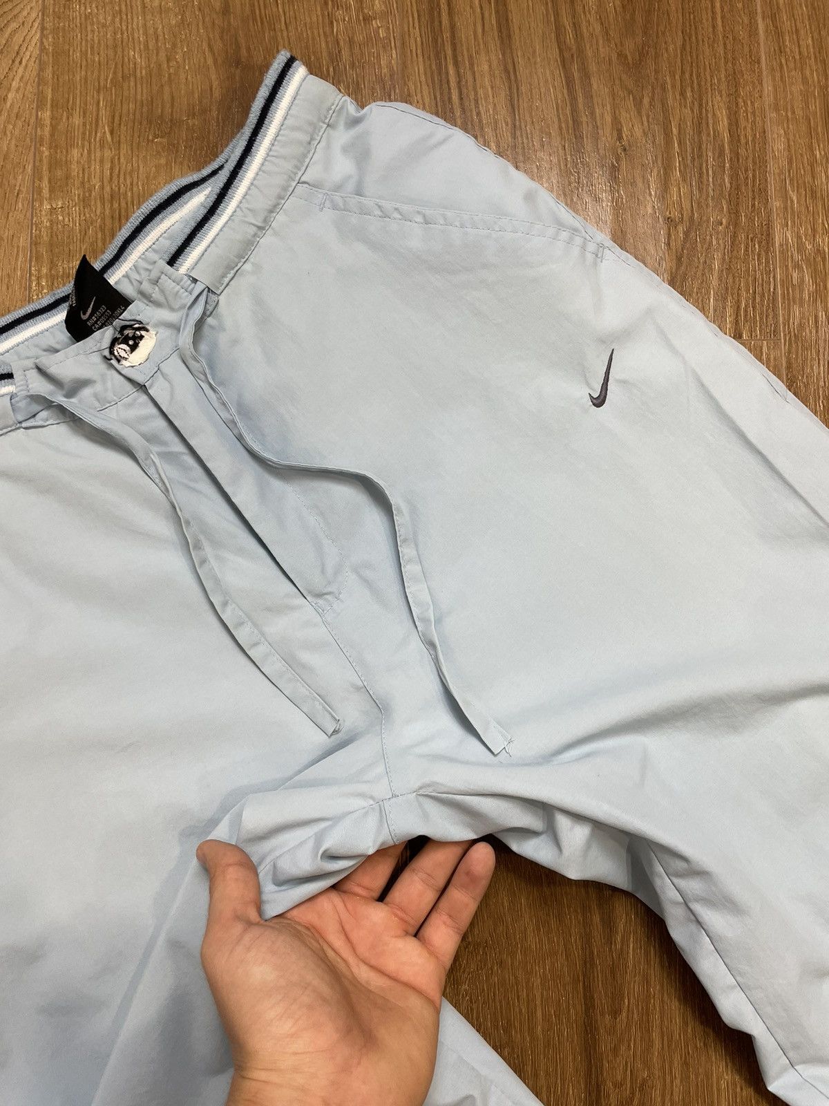 Nike × Vintage Vintage Nike 90’s Y2K Style Nylon Drill Blue Track Pants Size 27" / US 4 / IT 40 - 7 Thumbnail