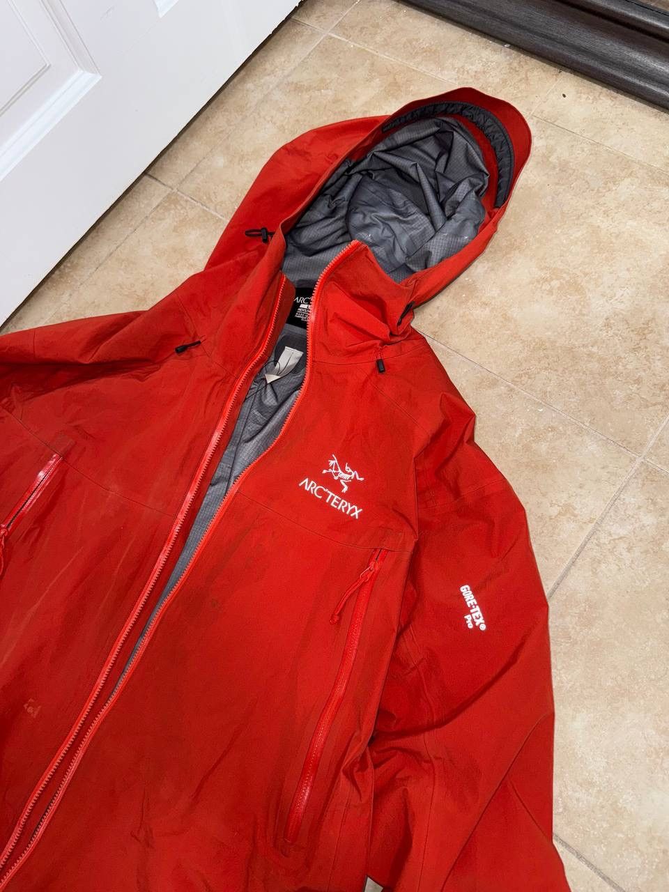 Arc'teryx Arcteryx Beta Sl Lt Gore Tex Pro Jacket us L mens waterproof Size US L / EU 52-54 / 3 - 11 Thumbnail