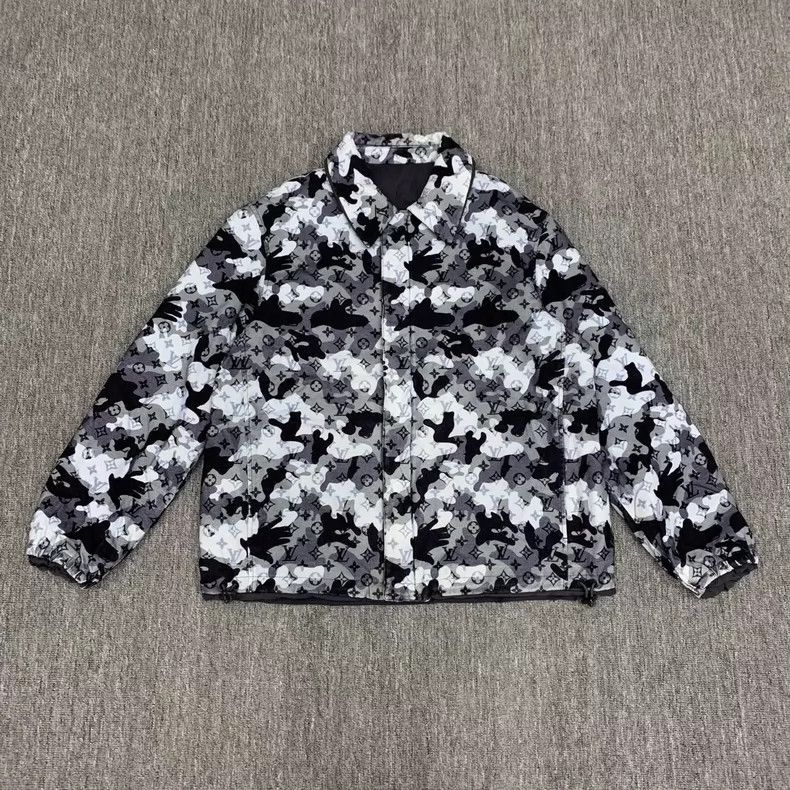 Louis Vuitton Camouflage presbyopic print reversible jacke