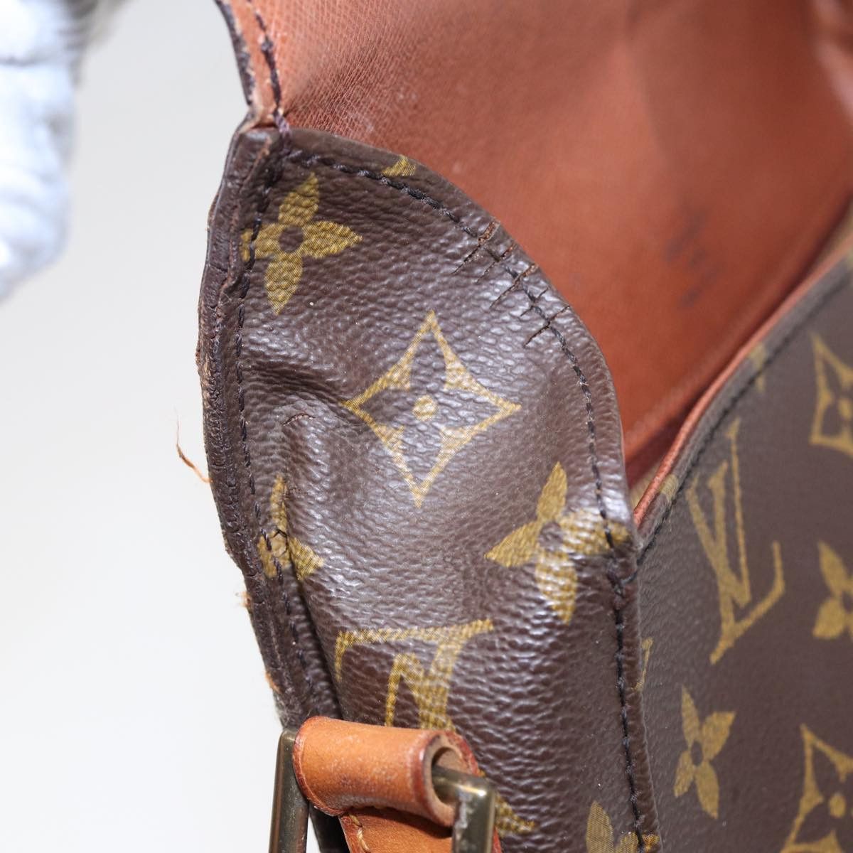 Louis Vuitton LOUIS VUITTON Monogram Saint Cloud GM Shoulder Bag M51242 Size ONE SIZE - 16 Thumbnail