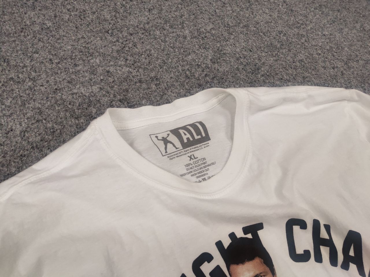 Vintage Vintage Muhammad Ali Logo Of the World White T-shirt Size US XL / EU 56 / 4 - 7 Thumbnail