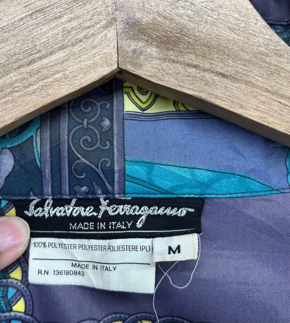 Salvatore Ferragamo × Vintage Vintage Salvatore Ferragamo Luxury Design Light Jacket Size US M / EU 48-50 / 2 - 8 Thumbnail