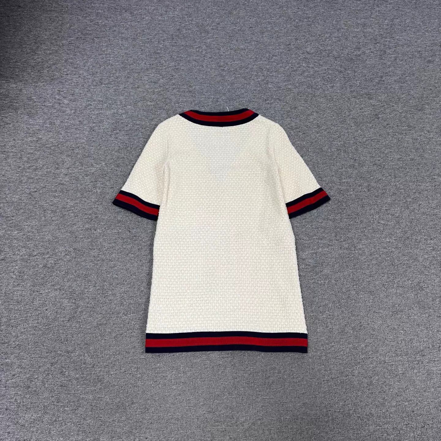 Gucci Gucci ivory webbing V-neck tweed short dress size 34 99 new Size XXS / US 00 / IT 34 - 2 Thumbnail
