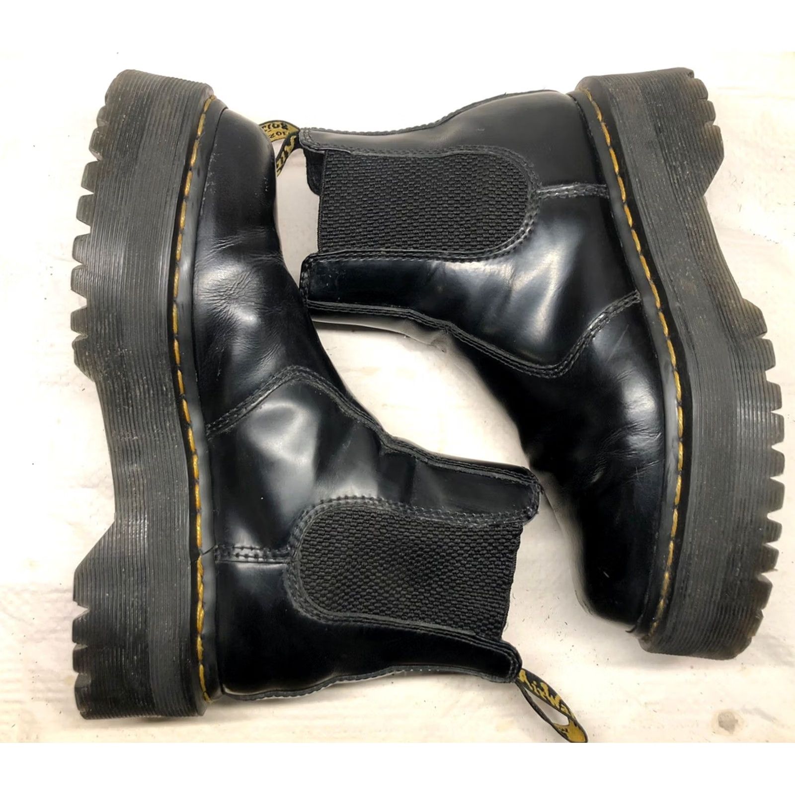 Dr. Martens Dr. Martens 2976 Quad Chelsea Boots Black Smooth Leather Platform US 6 L / 5 M Size US 4 / IT 34 - 3 Thumbnail