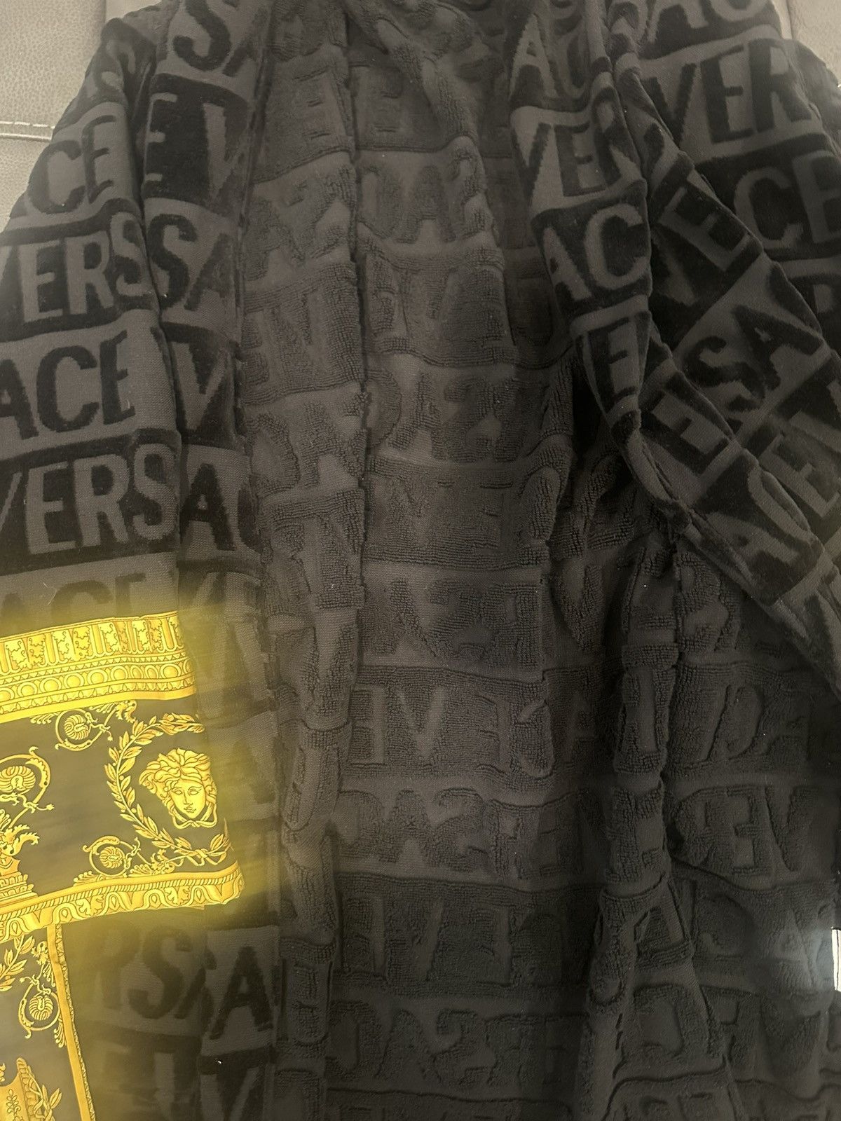 Versace Versace black & yellow bathrobe Never used Authentic Size L / US 10 / IT 46 - 5 Thumbnail