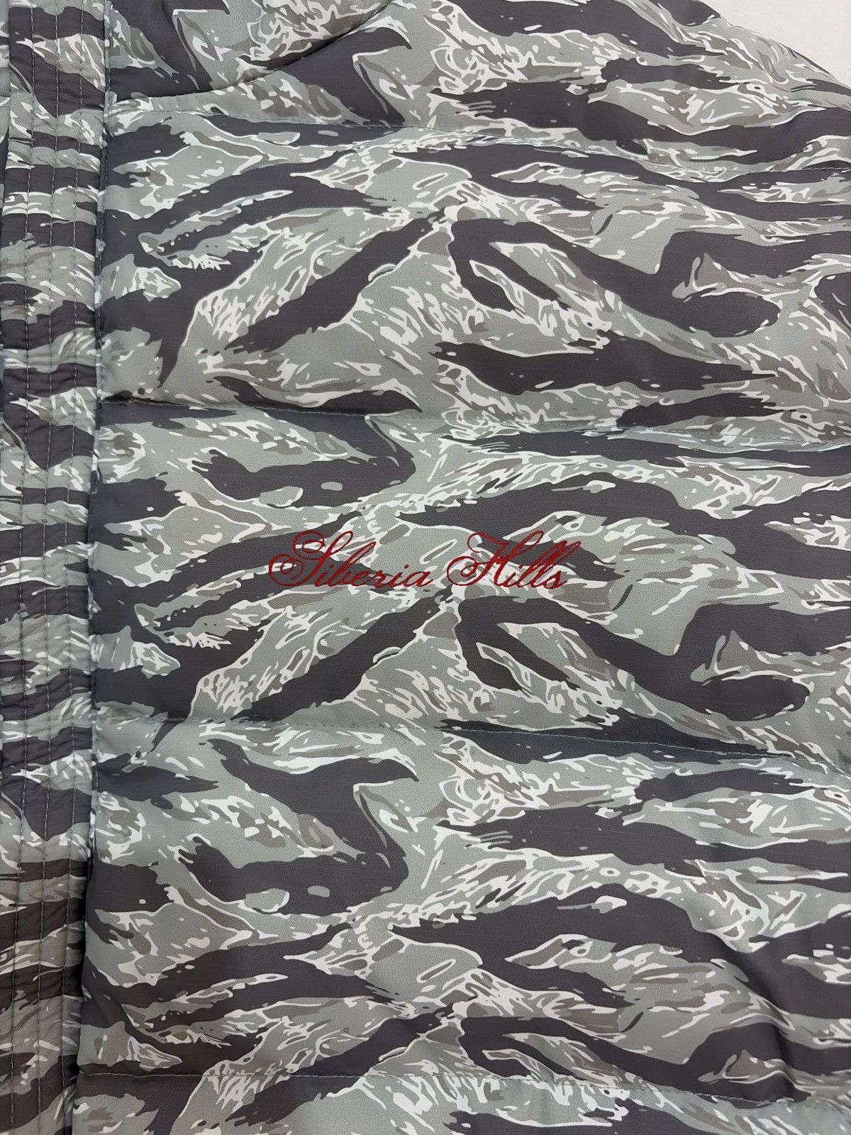 Siberia Hills Siberia Hills Camo Tiger Puffer Jacket FW19 Size US L / EU 52-54 / 3 - 6 Thumbnail