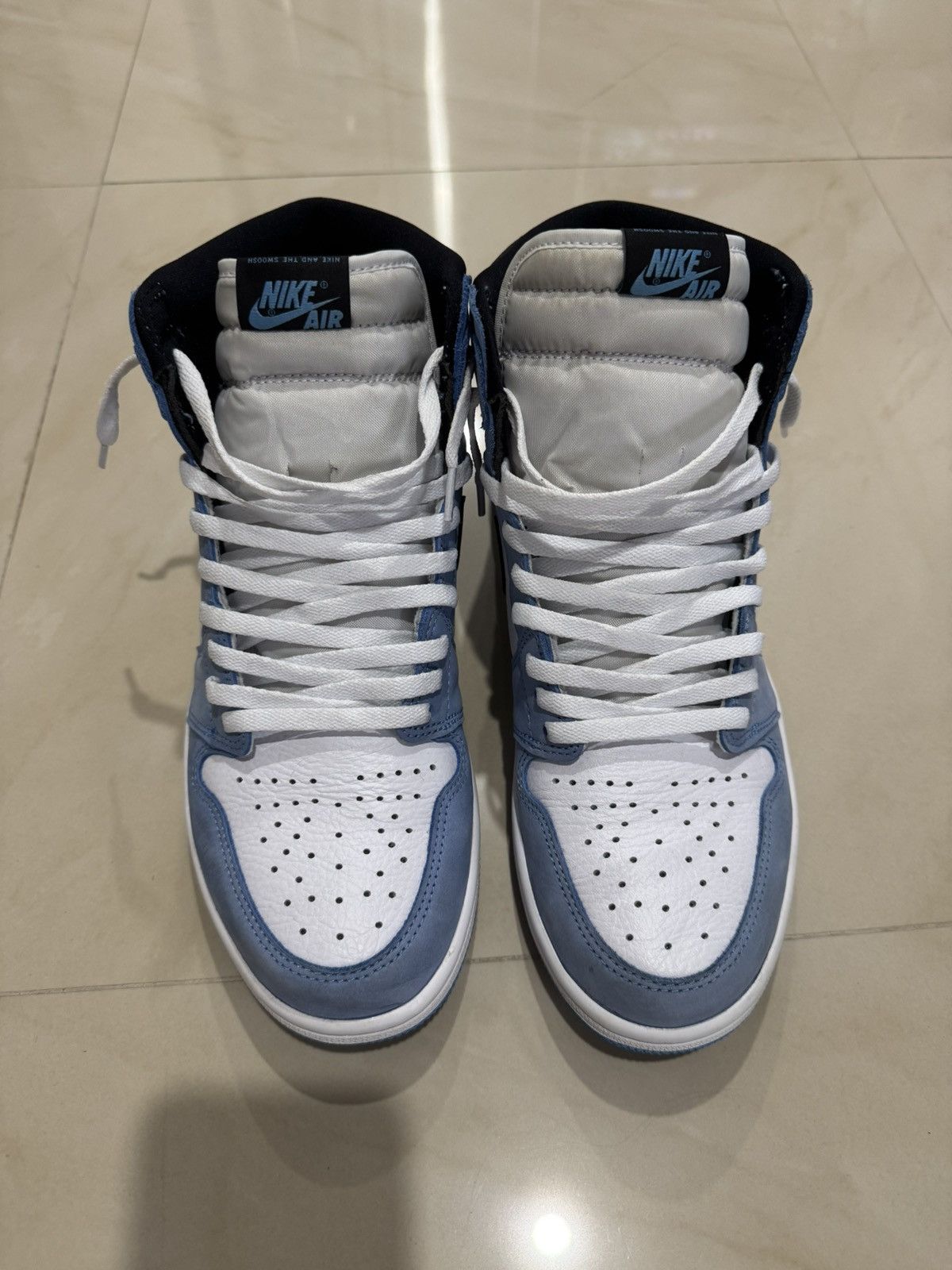 Jordan Brand Air Jordan 1 UNC Size US 10.5 / EU 43-44 - 2 Thumbnail