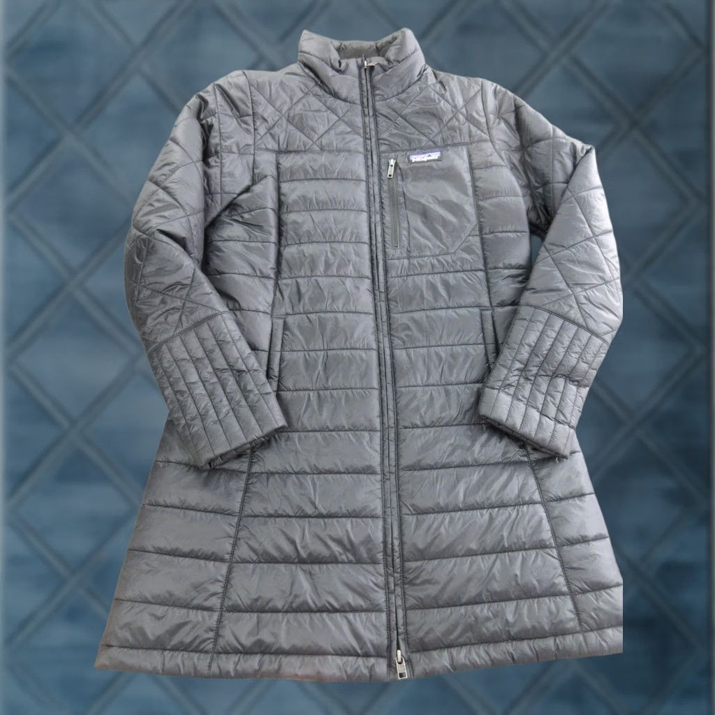 Patagonia Patagonia Coat Womens Medium Black Quilted Parka Full Zip Insulated Pockets Long Sleeve Fall Winter Size M / US 6-8 / IT 42-44 - 1 Thumbnail