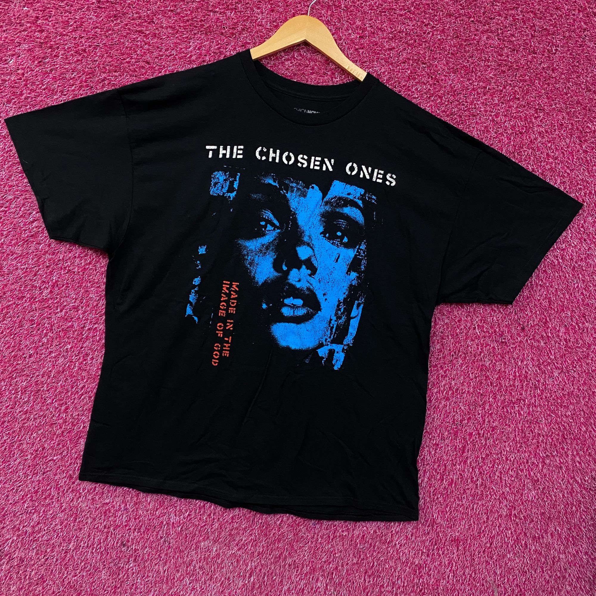 Fashion Nova Fashion Nova The Chosen Ones Graphic T-Shirt 2XL Size US XXL / EU 58 / 5 - 3 Thumbnail