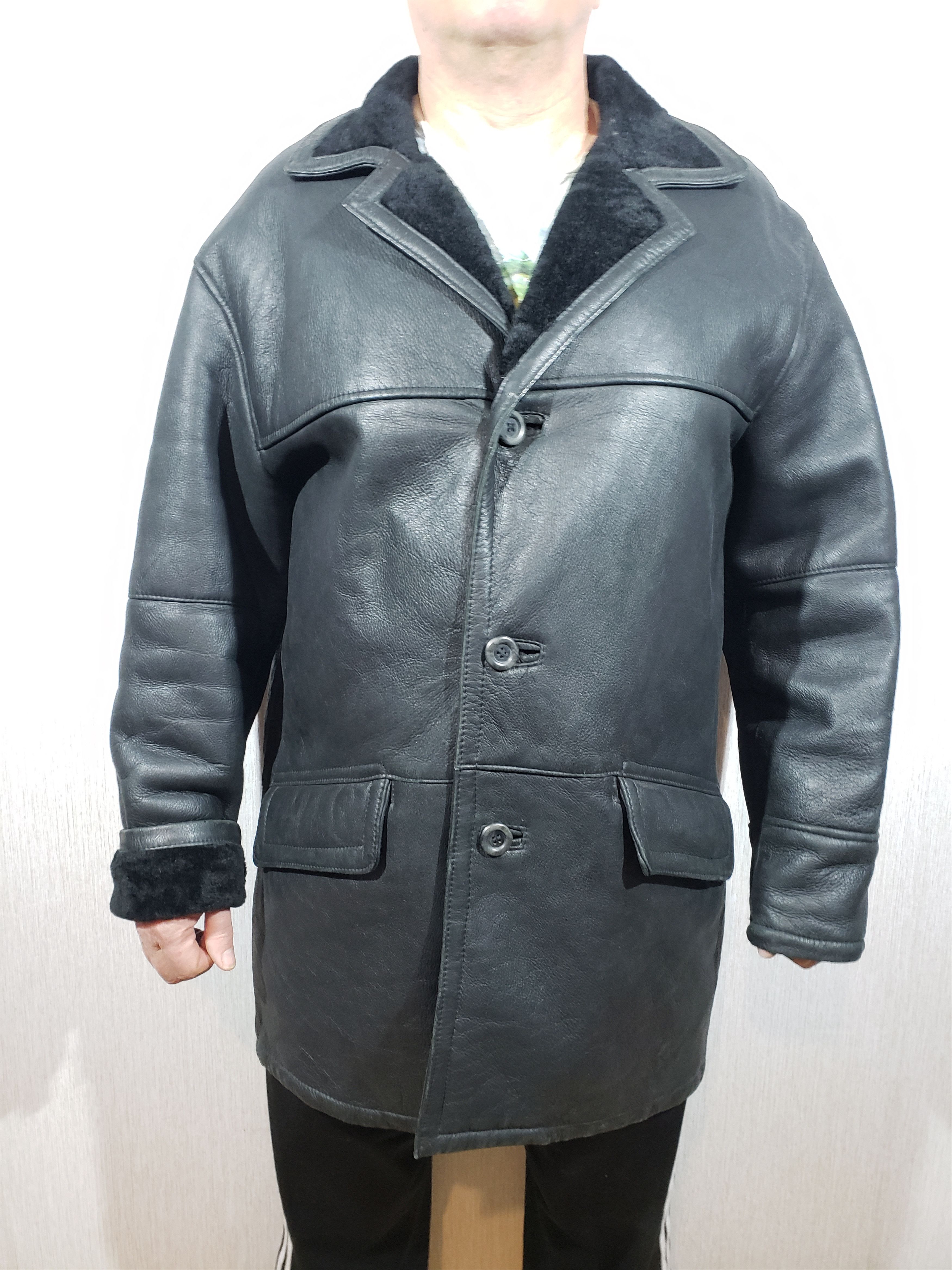 Other Wonderful men's black sheepskin coat with buttons. Size US XL / EU 56 / 4 - 1 Thumbnail