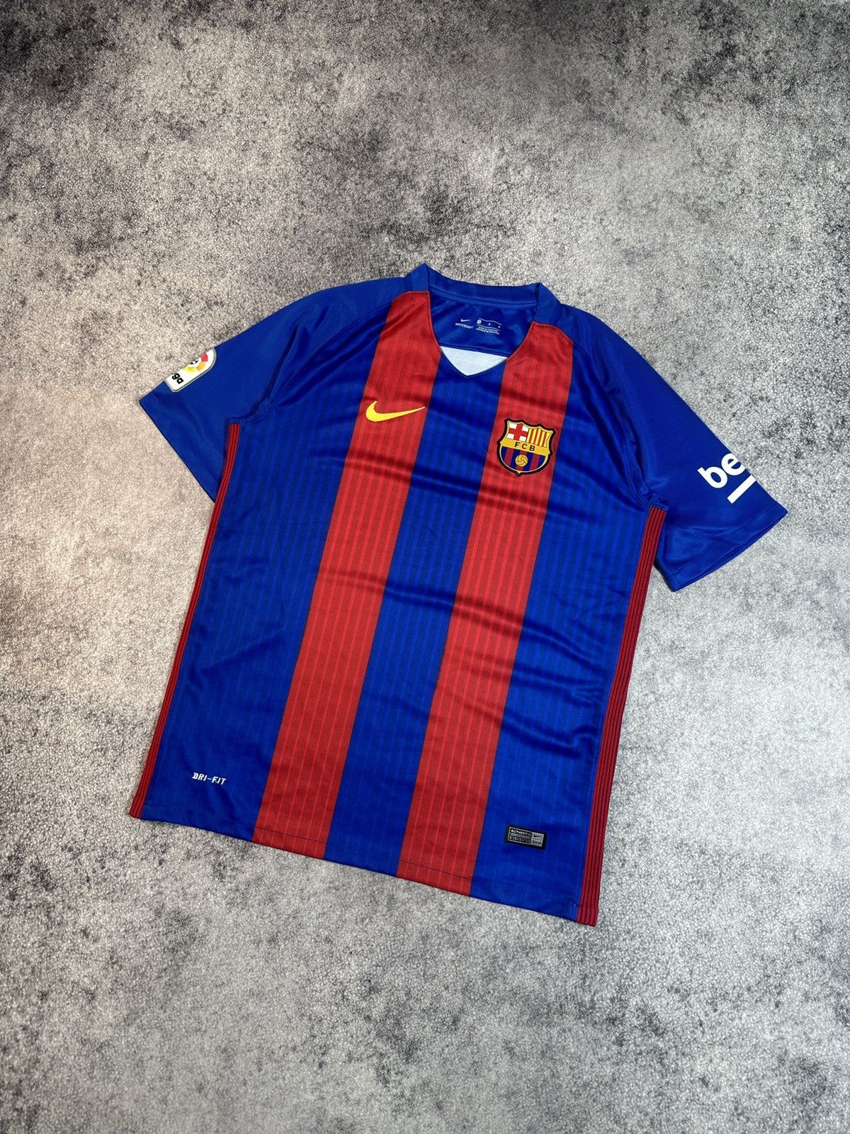 Nike Y2K Vintage Nike Barcelona Soccer Jersey Blokecore Style VTg Size US M / EU 48-50 / 2 - 1 Thumbnail
