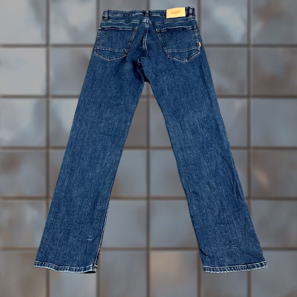 Hugo Boss HUGO BOSS Jeans Tapered Men 32 Regular Stretch 5-Pocket Denim Blue Maine Mid Wash Cotton Polyester Elastan Size US 32 / EU 48 - 1 Thumbnail