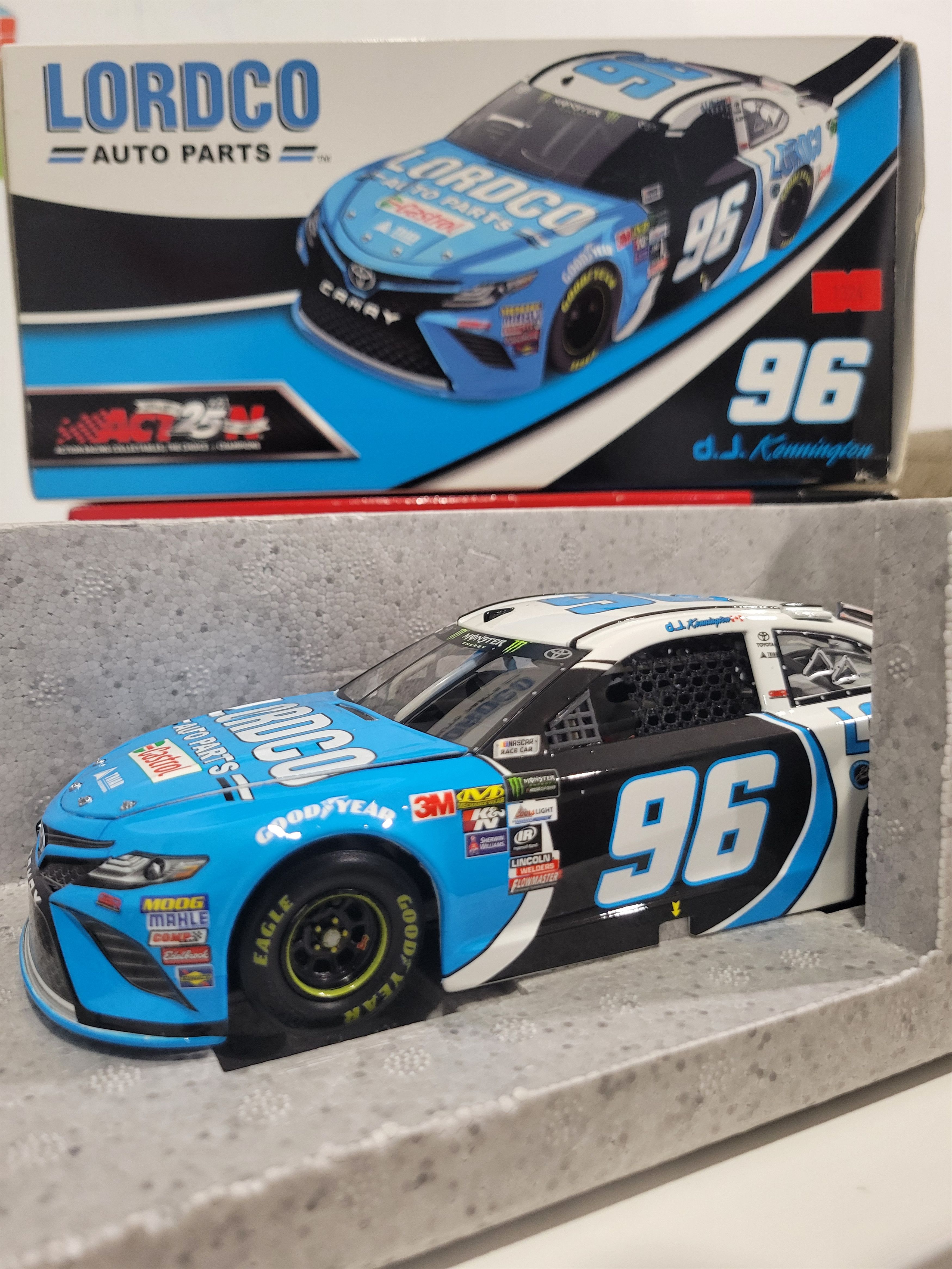 Other DJ Kennington#96 2017 Nascar Stock Car 1:24 Diecast RARE Size ONE SIZE - 11 Thumbnail