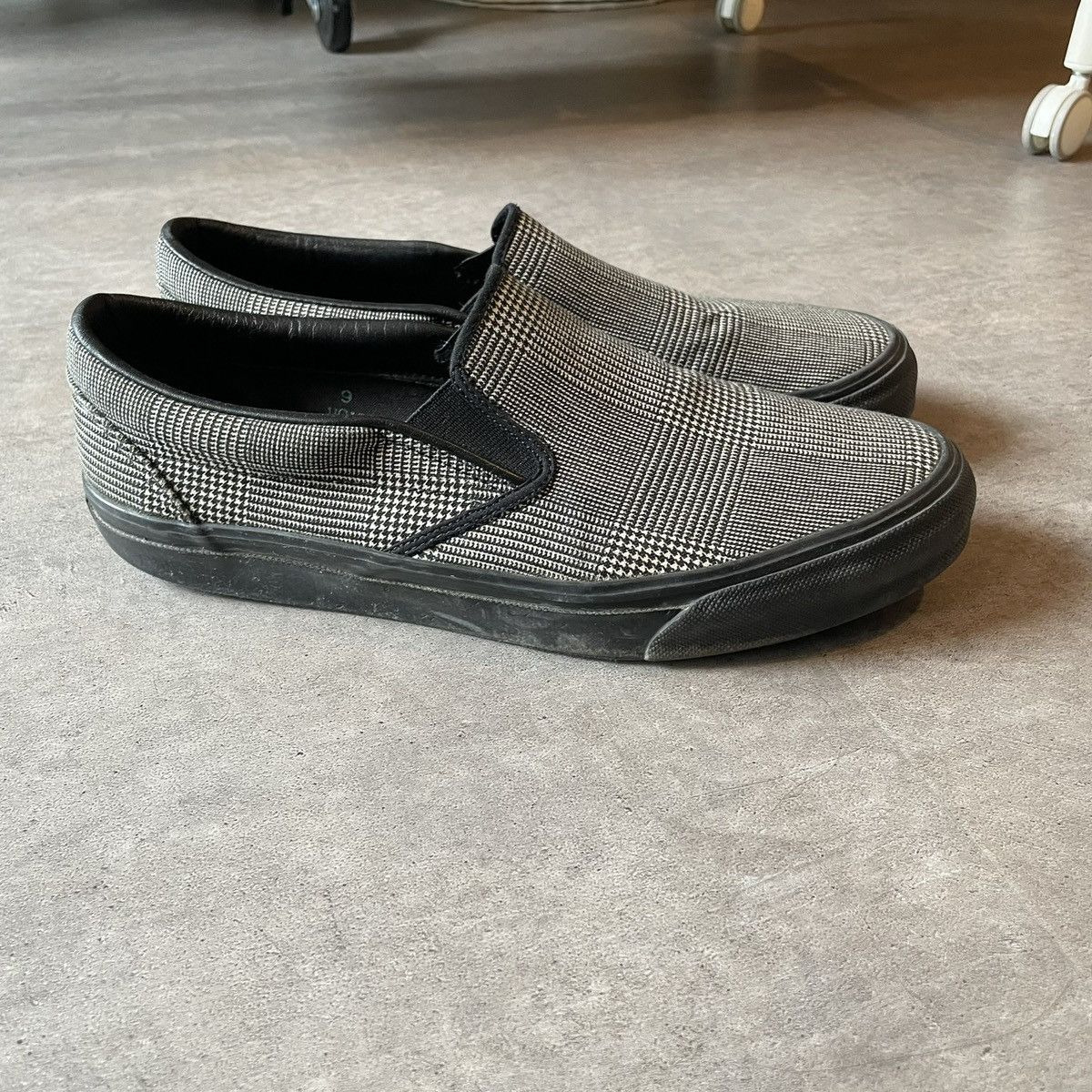 Number (N)ine Number (N)ine Plaid Slip Ons Size US 9 / EU 42 - 3 Thumbnail