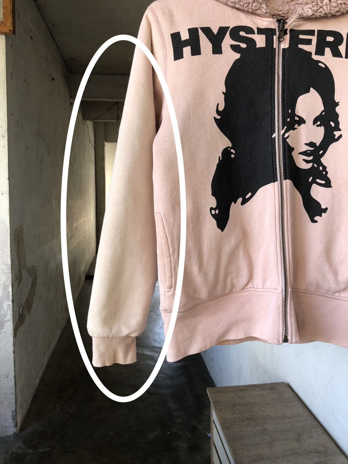 Hysteric Glamour Rare🔥 Vintage Hysteric Glamour Big Logo Distressed Hoodie Size M / US 6-8 / IT 42-44 - 6 Thumbnail