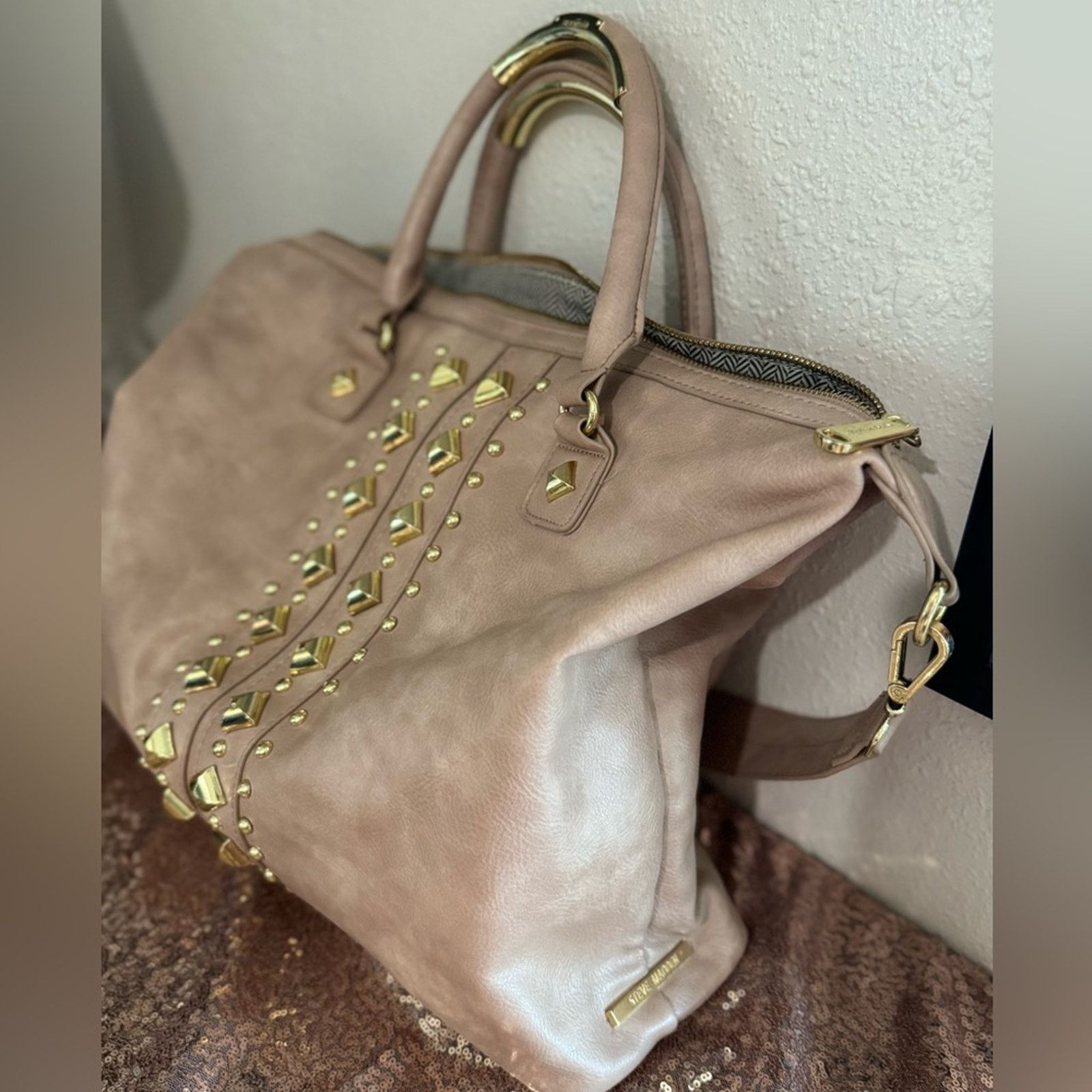 Steve Madden STEVE MADDEN🌟 Mauve with Gold Studs, Oversized Shoulder Bag Size ONE SIZE - 6 Thumbnail