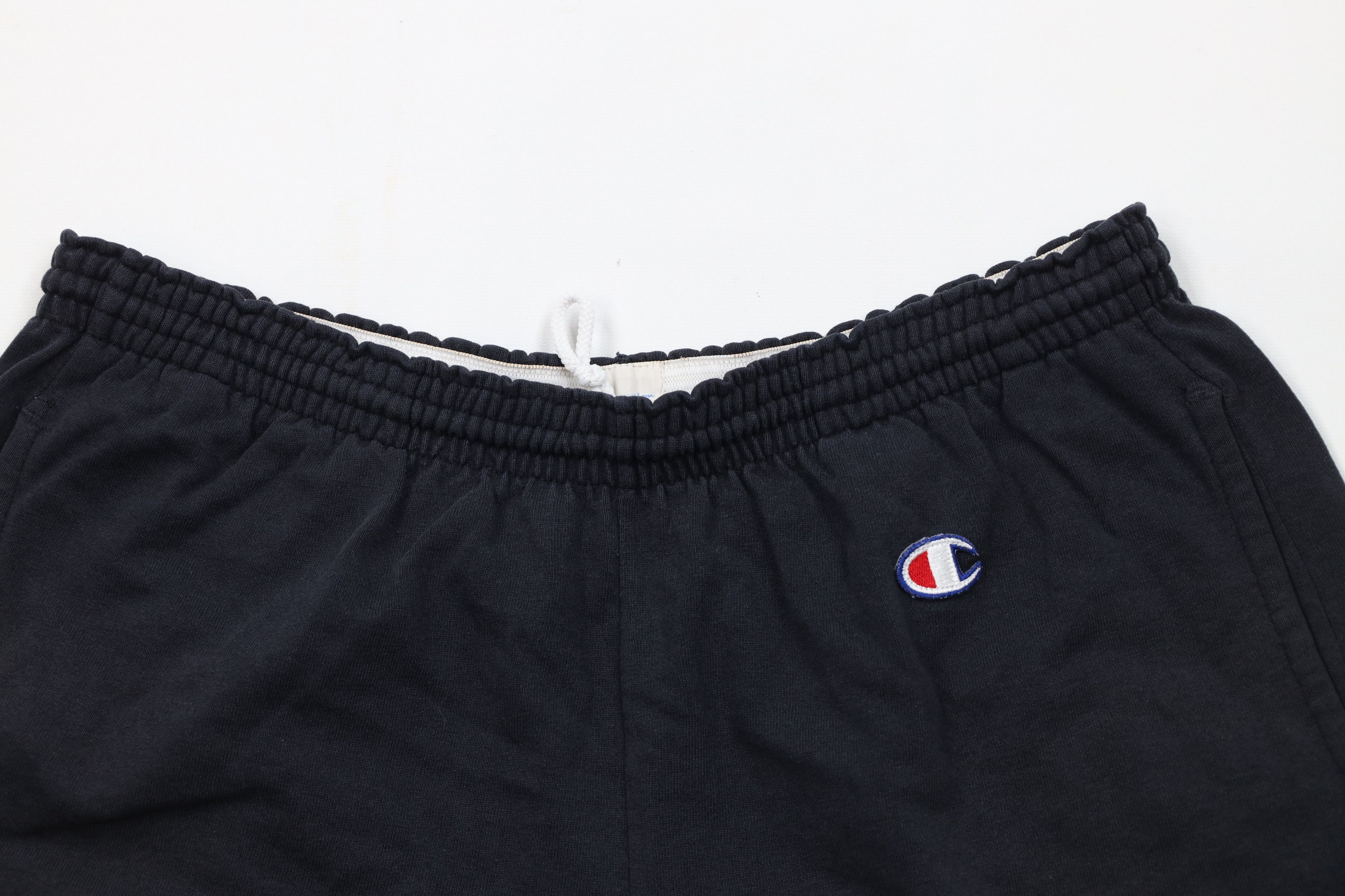 Champion Vintage 90s Champion Spell Out Heavy Above Knee Shorts Black Size US 36 / EU 52 - 2 Thumbnail