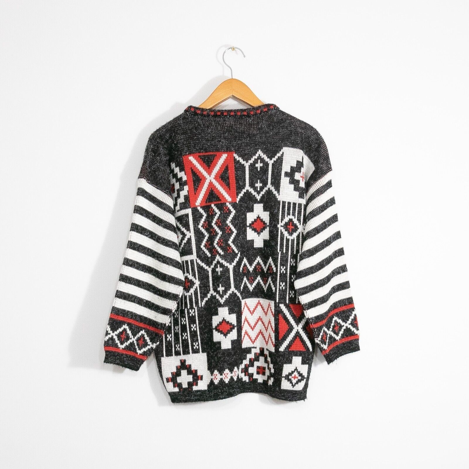 Vintage Vintage Abstract Pattern Acrylic Sweater Mens Large - Black Size US L / EU 52-54 / 3 - 4 Thumbnail