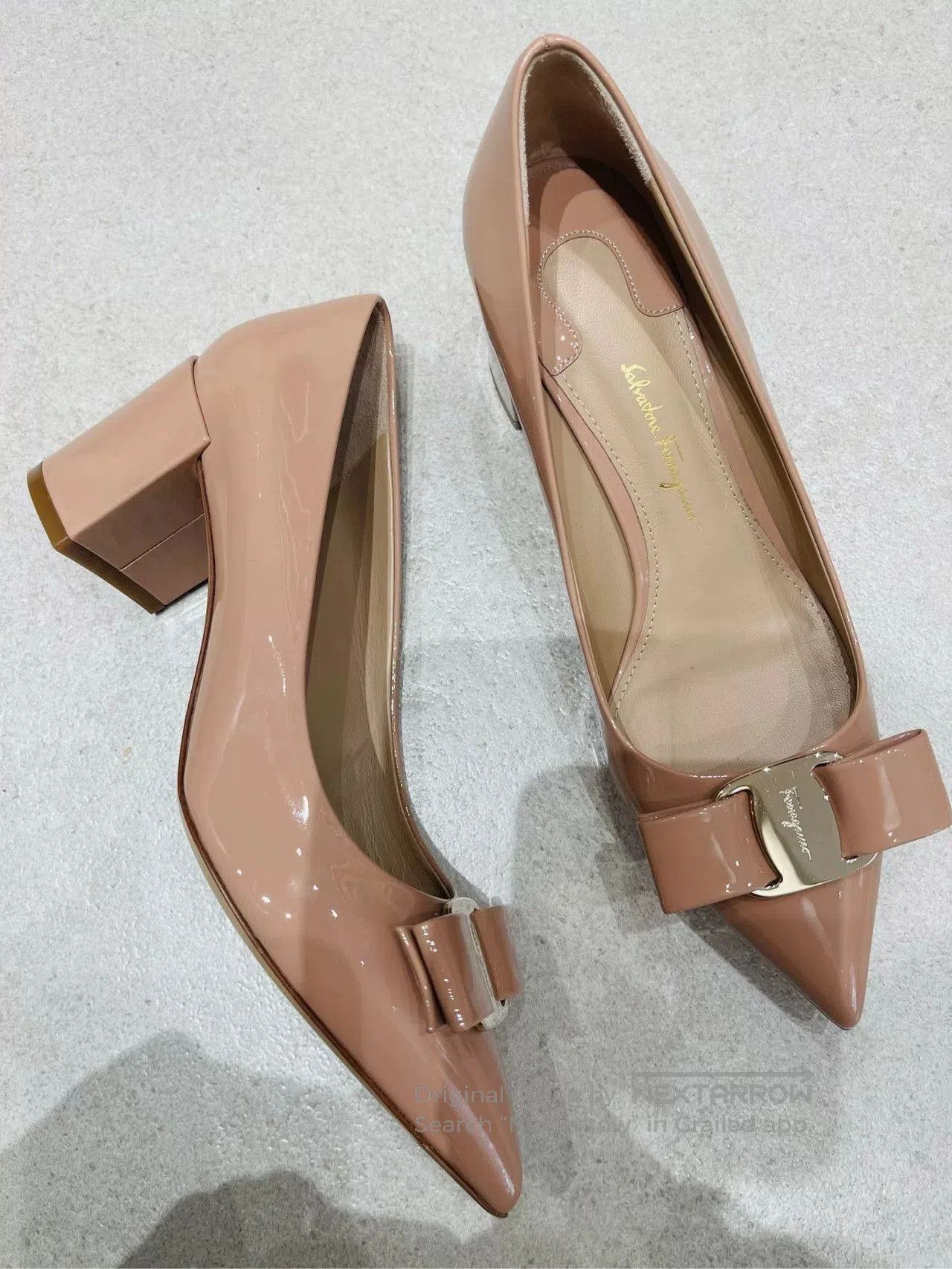 Salvatore Ferragamo Salvatore Ferragamo Block Heel Pumps. Size US 5 / IT 35 - 4 Thumbnail
