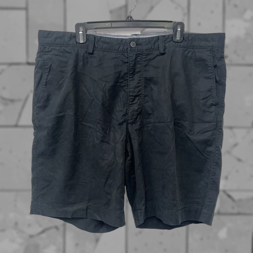 Tommy Bahama Tommy Bahama Black Casual Shorts Mens Size 40 Chino Regular - Men - 40 - Black - Casual Shorts Size US 40 / EU 56 - 1 Thumbnail