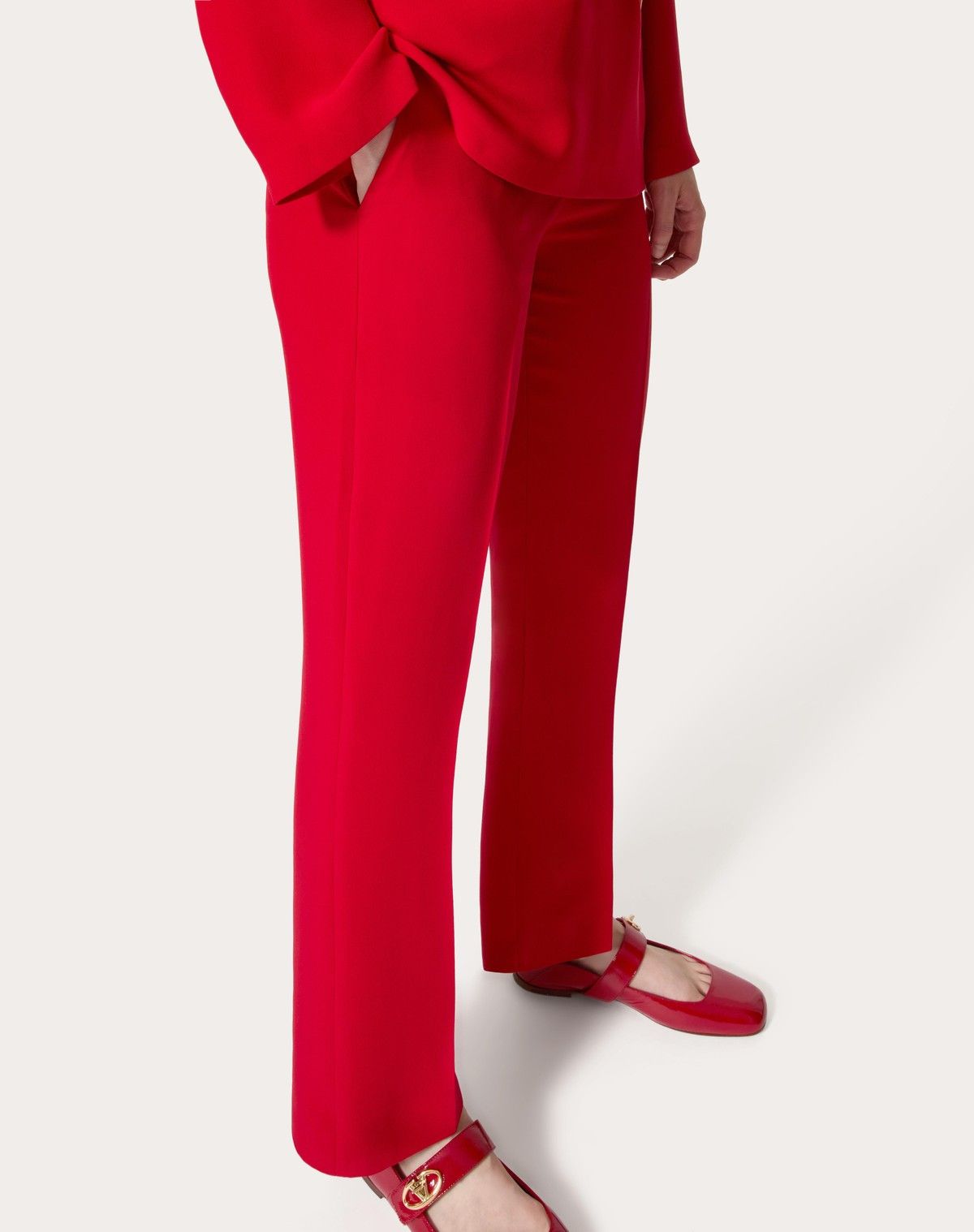 Valentino o1s1wg110525 Cady Couture Trousers in Red Size 30" / US 8 / IT 44 - 6 Thumbnail