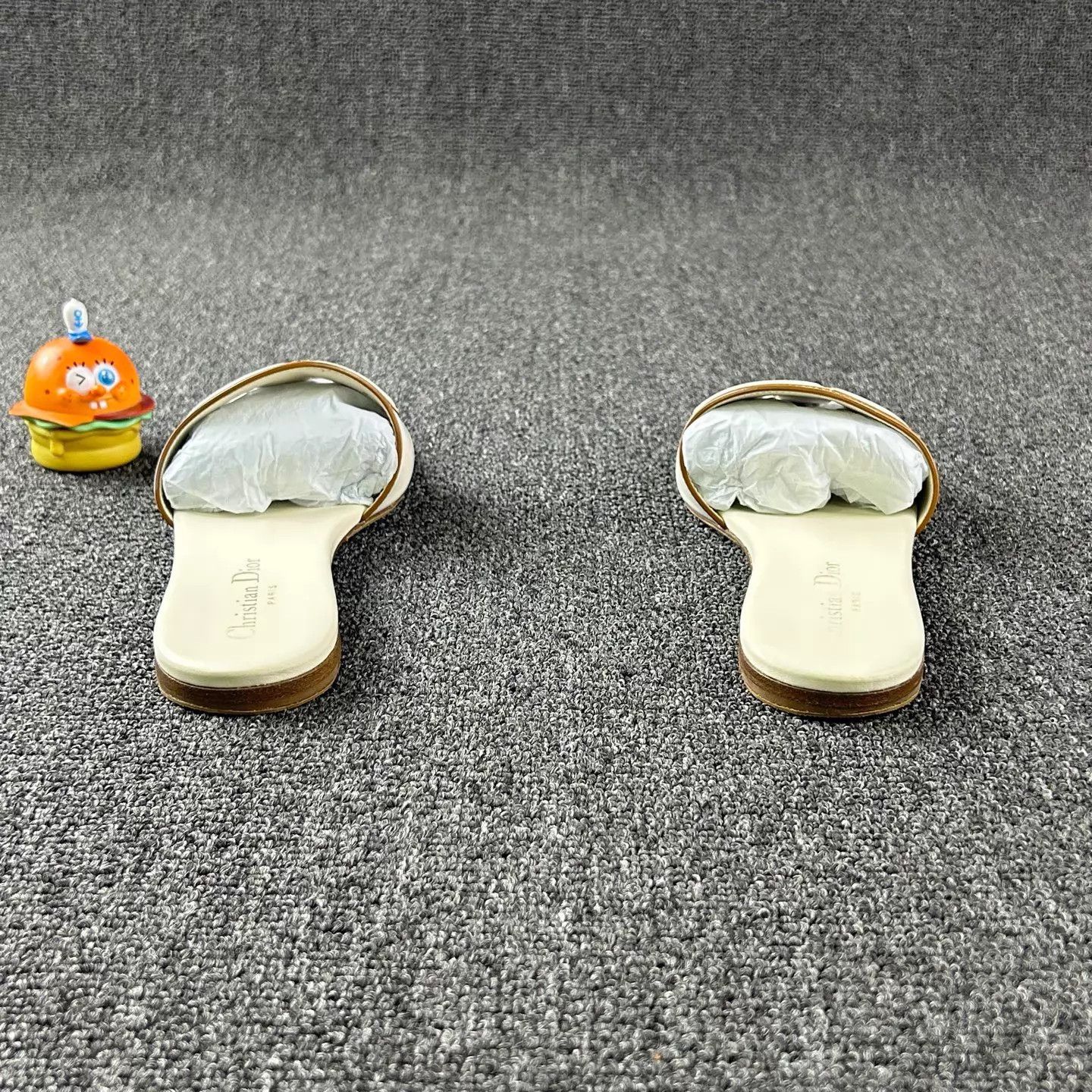 Dior Dior Pig Nose Slippers Cream EUR 37 Size US 6.5 / IT 36.5 - 5 Thumbnail