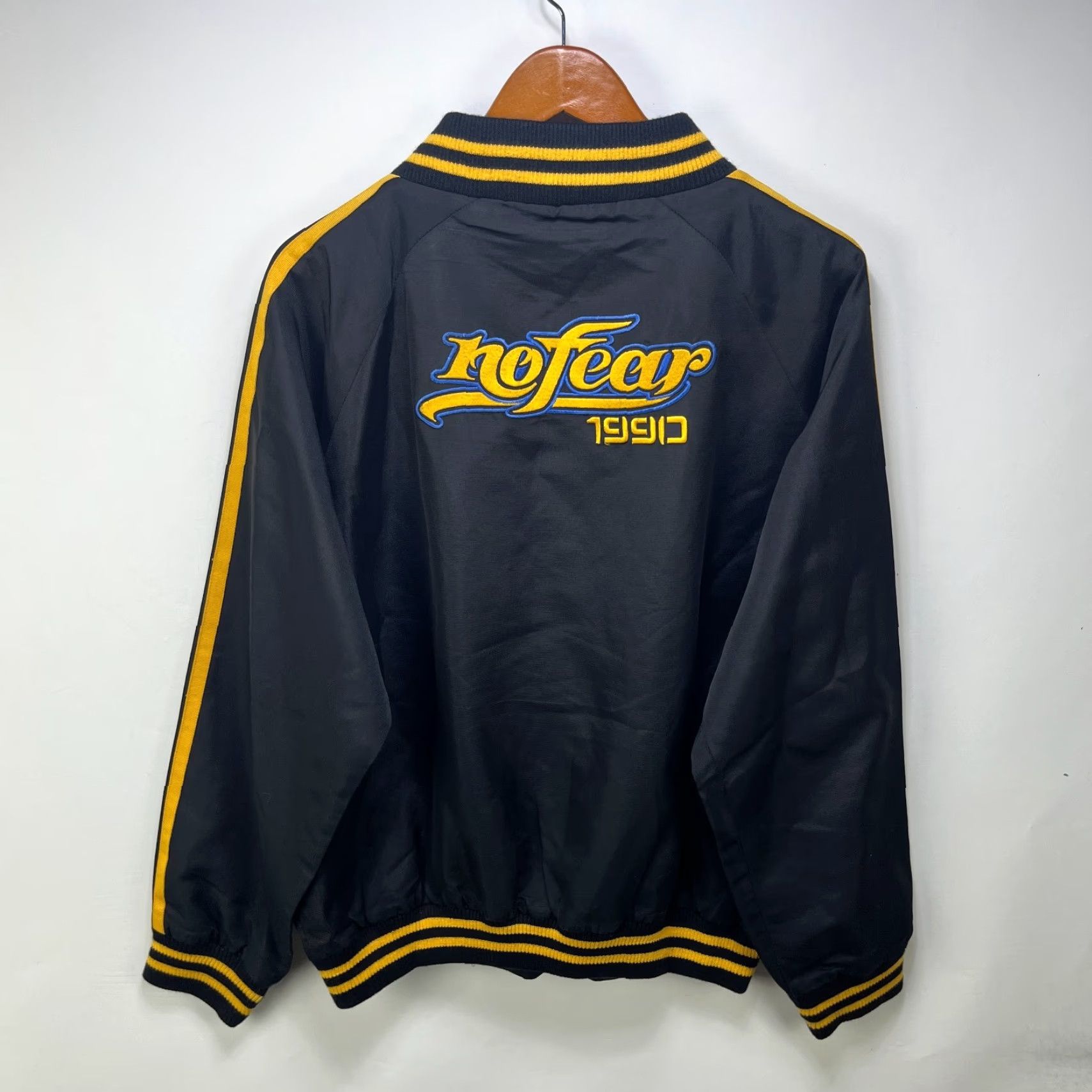 No Fear VINTAGE No Fear Y2K Jacket L Mens Windbreaker Size US L / EU 52-54 / 3 - 6 Thumbnail