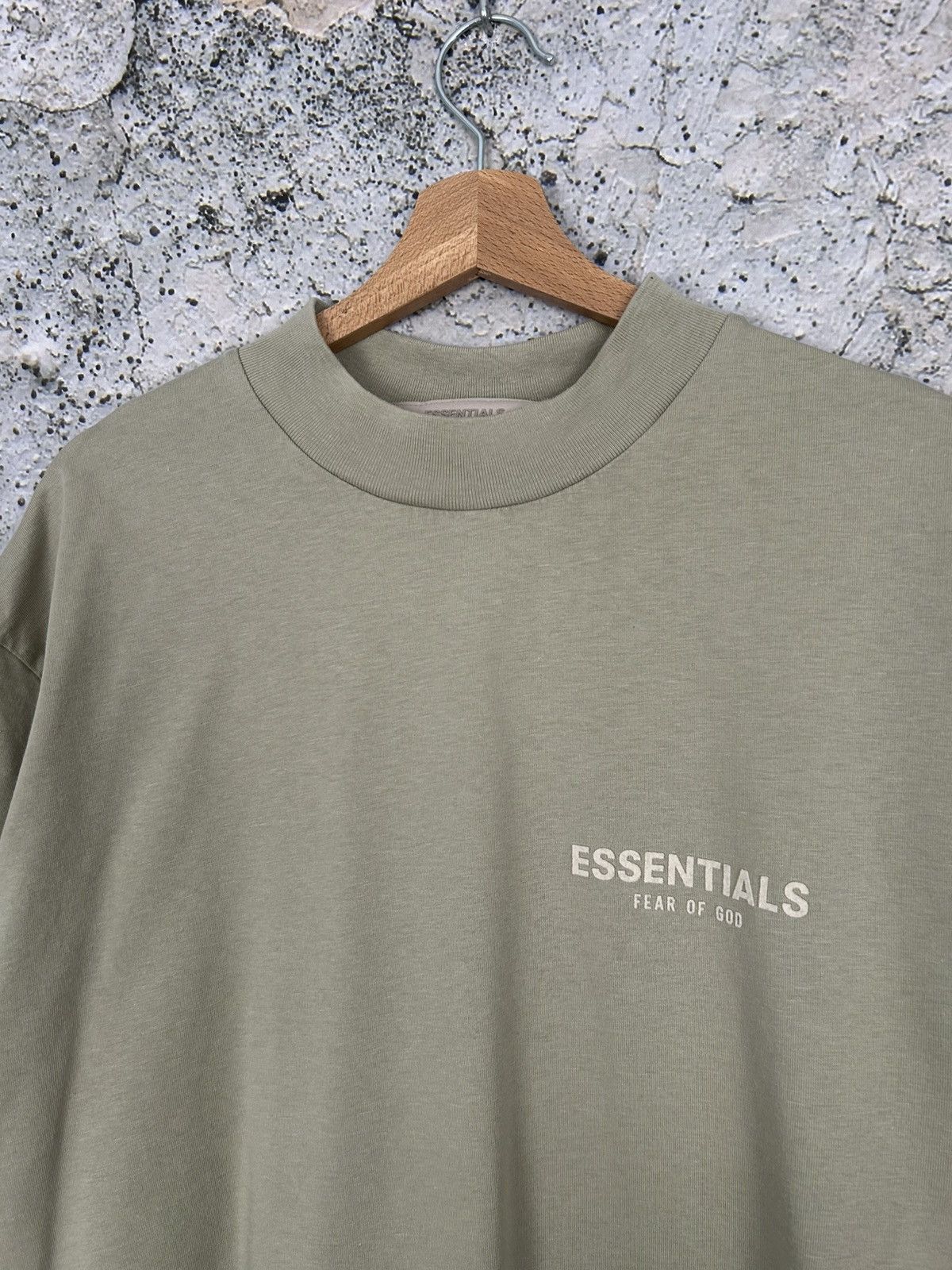Essentials Fear Of God Essentials Green Beige Streetwear Baggy Tee Size US S / EU 44-46 / 1 - 3 Thumbnail