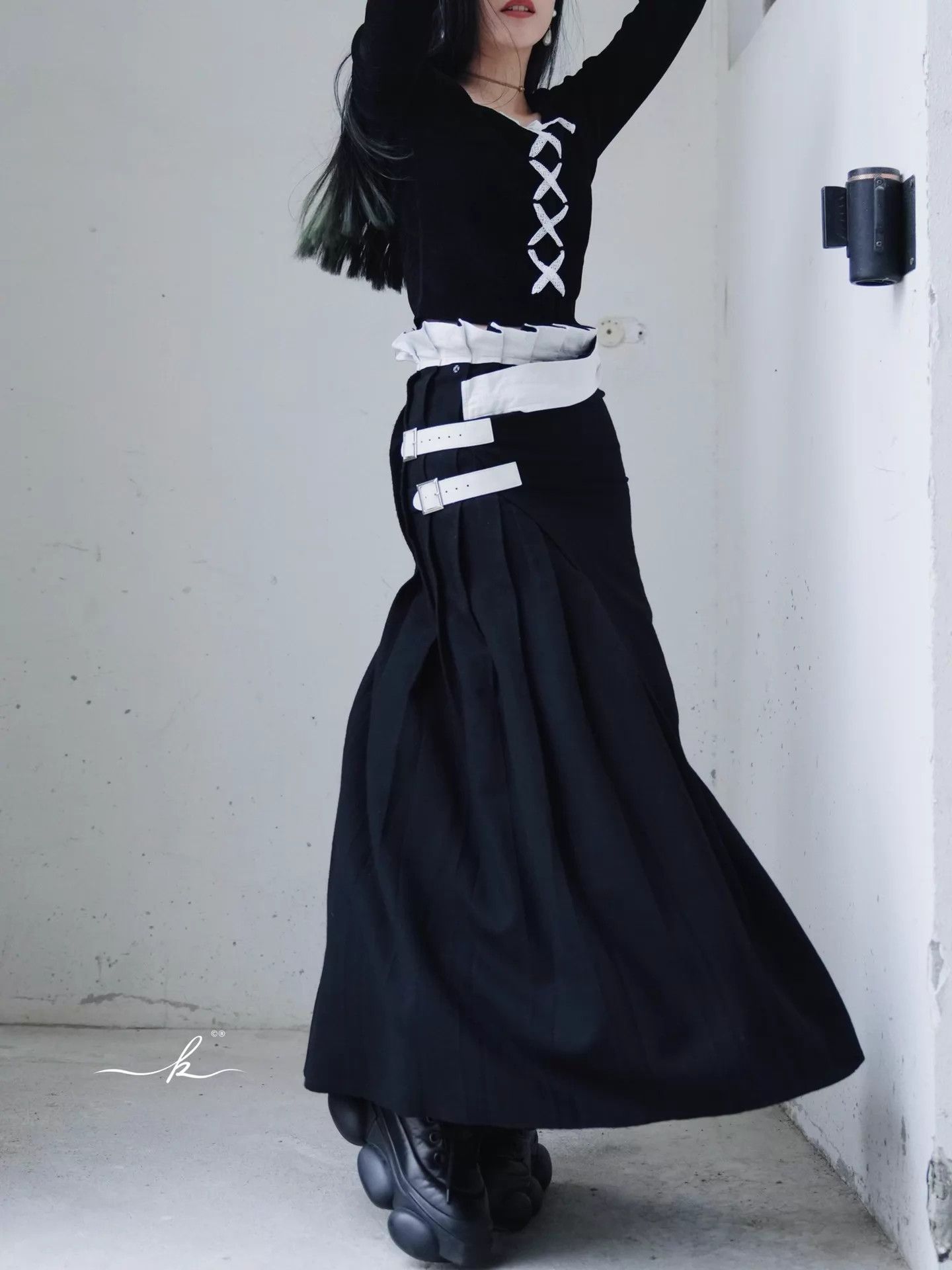 Yohji Yamamoto Yohji Yamamoto 1999 AW Runway Wool Wrap Maxi Skirt Size 25" / US 0 / IT 36 - 5 Thumbnail