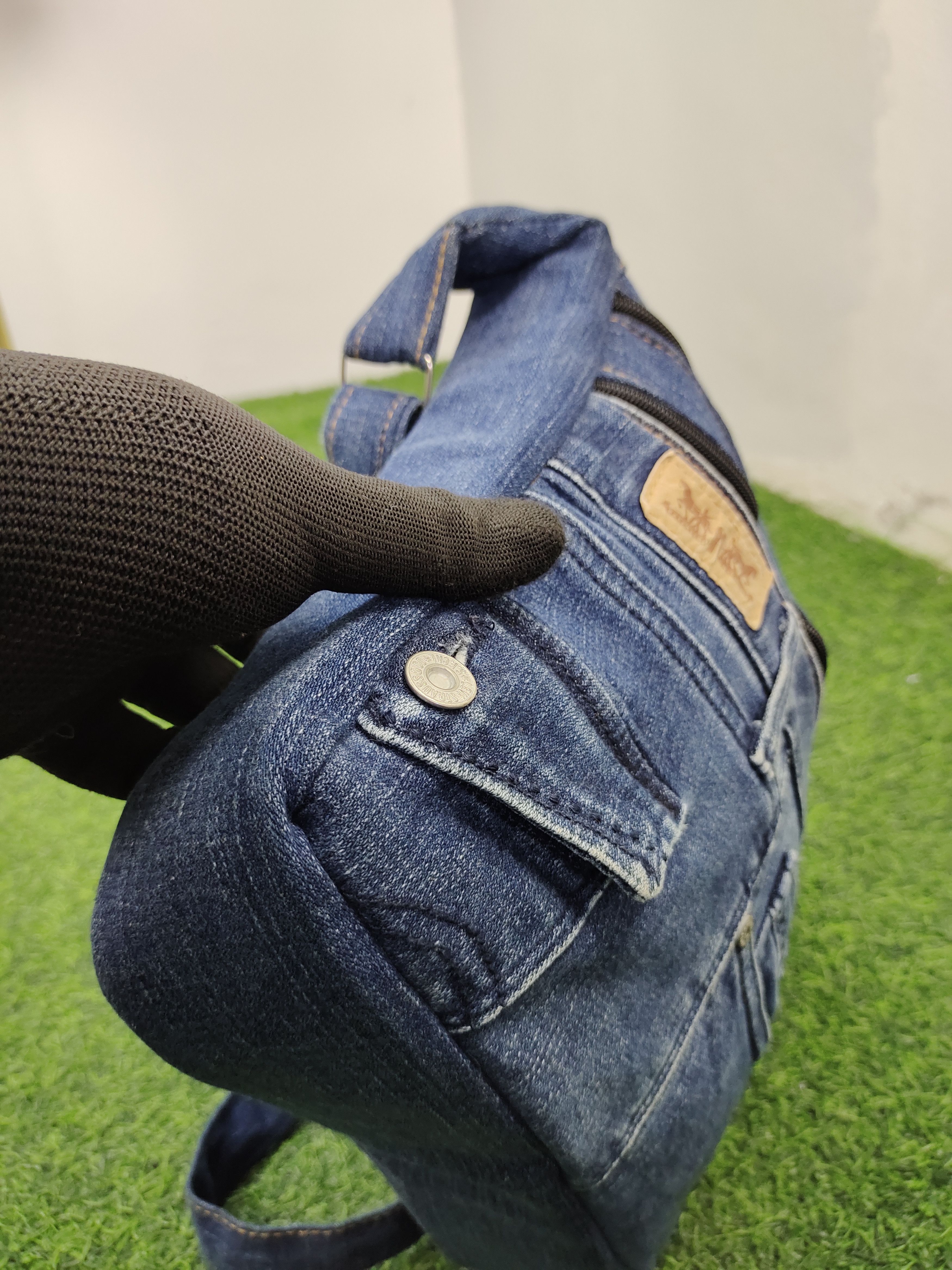 If Six Was Nine Vintage Levis Custom Crossbody Sling Denim Bag Size ONE SIZE - 8 Thumbnail