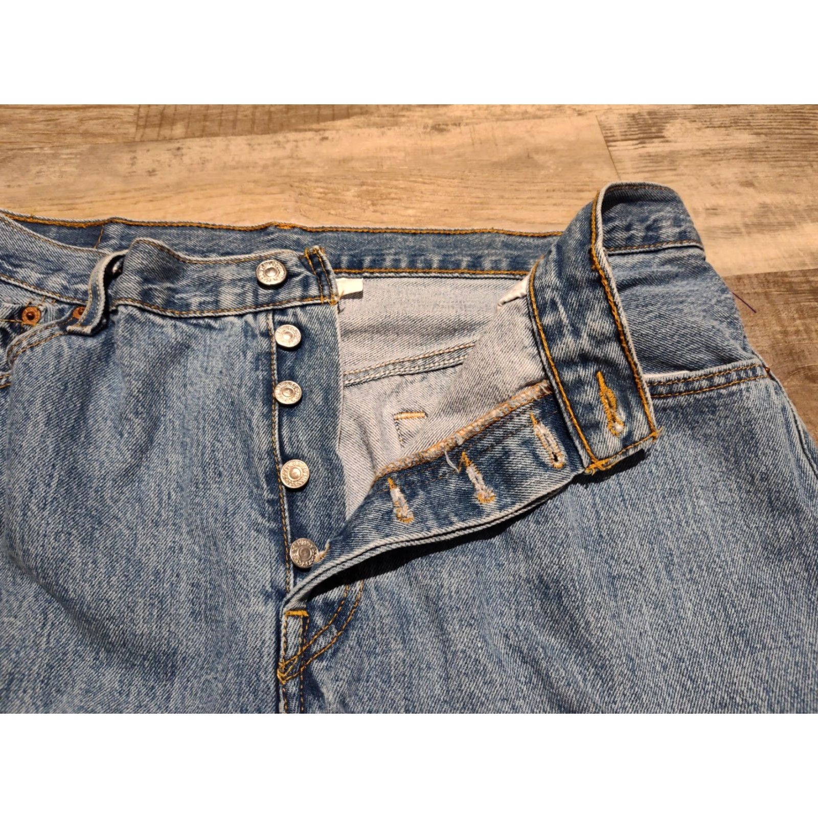 Levi's VINTAGE Levi's 501 Denim Jeans Men Size 36x34 Blue 90s Biker Grunge Authentic Size US 36 / EU 52 - 5 Thumbnail