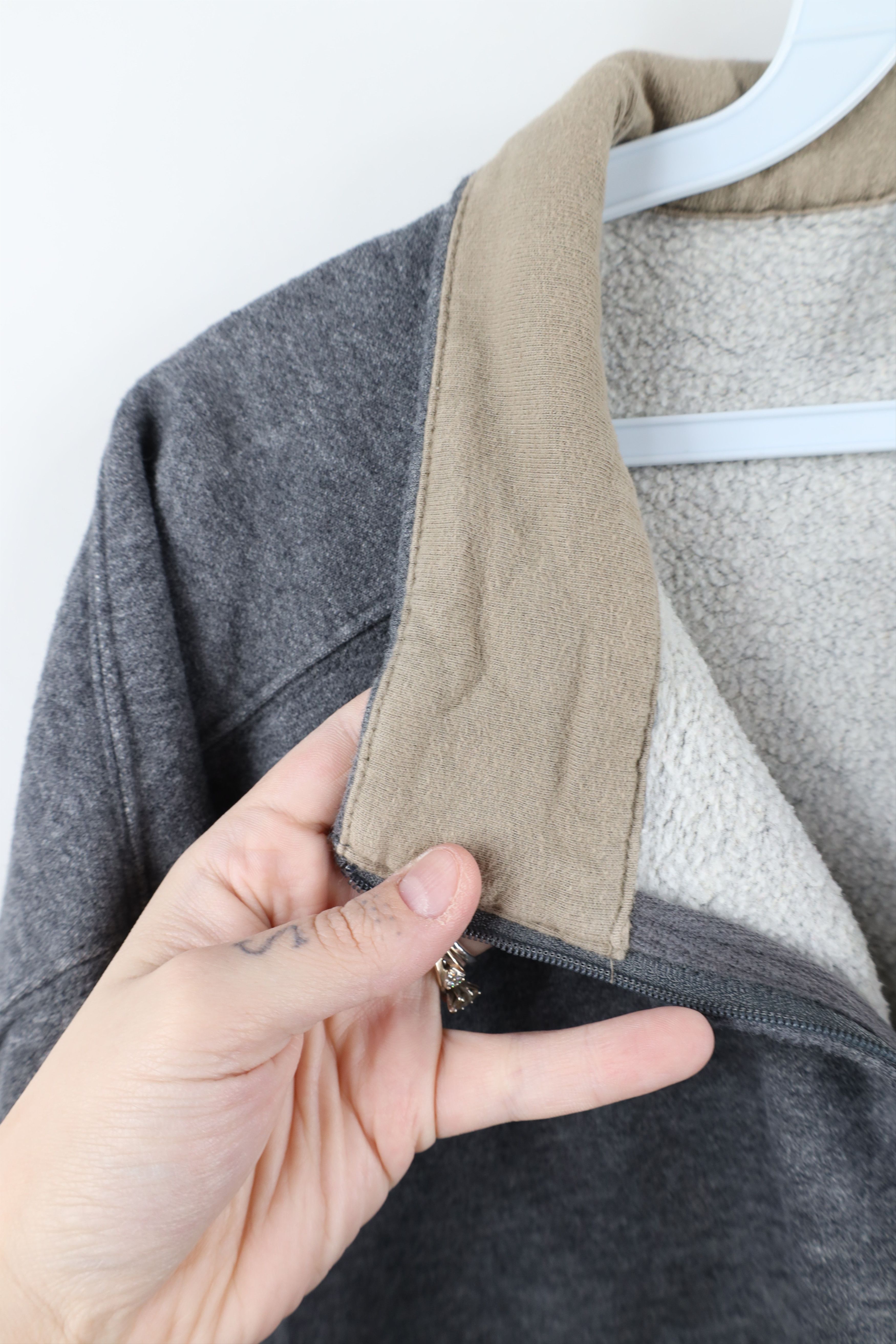 Columbia × Vintage Vintage Y2K Columbia Pullover Sweatshirt Heather Gray Size US XXL / EU 58 / 5 - 7 Thumbnail