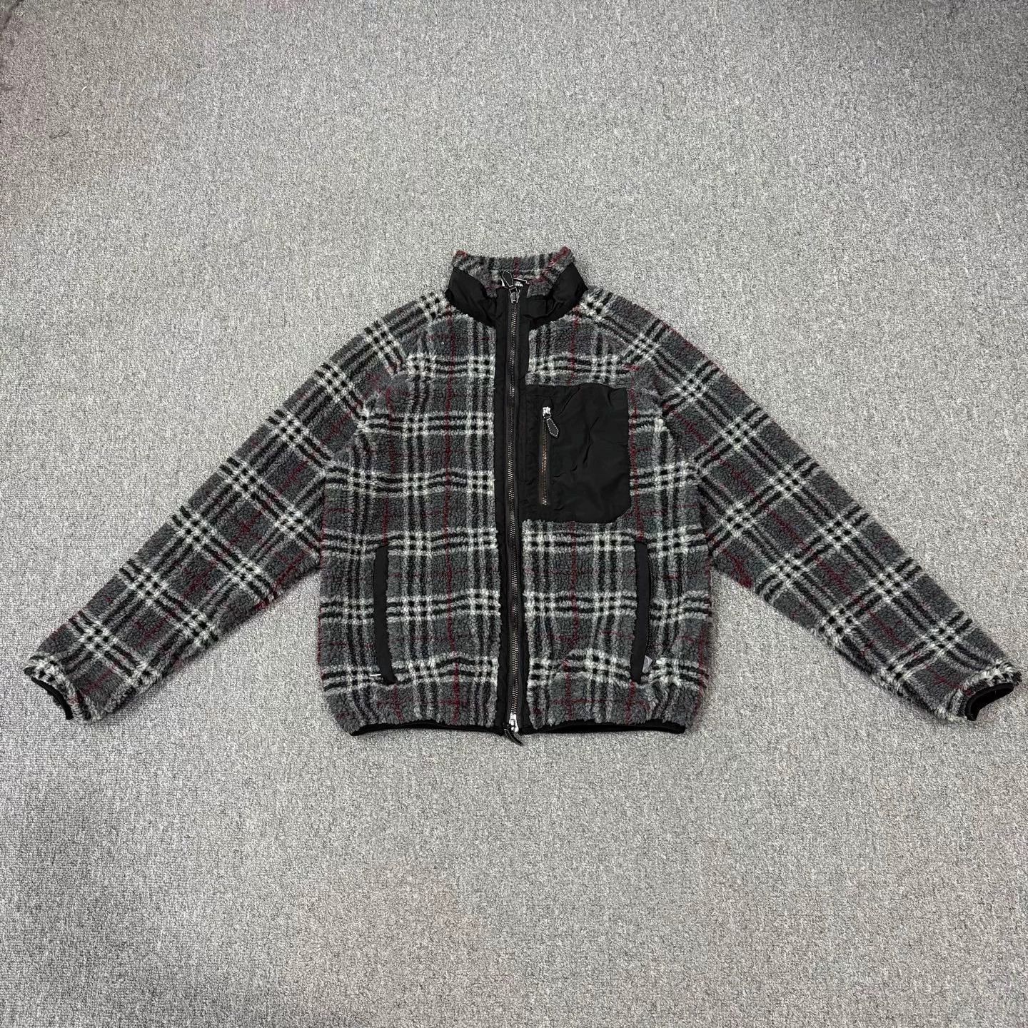 Burberry Burberry Check Fleece Jacket S 99 New Size US S / EU 44-46 / 1 - 1 Thumbnail