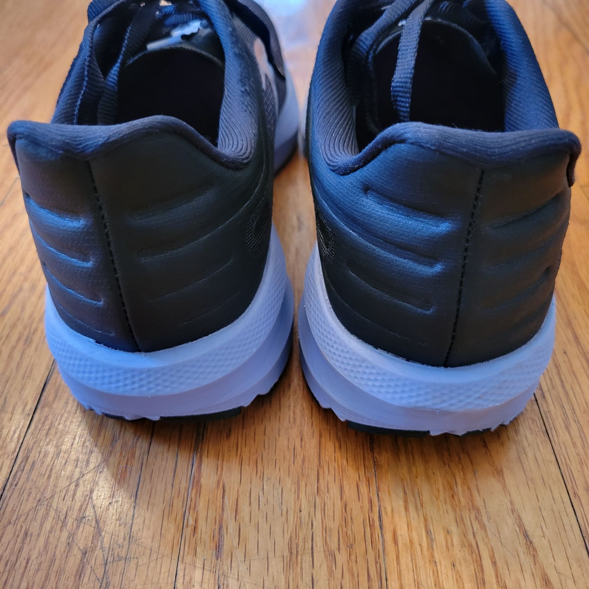 Brooks Launch 9.5 Running Shoes 9.5M Black Purple Sneaker
