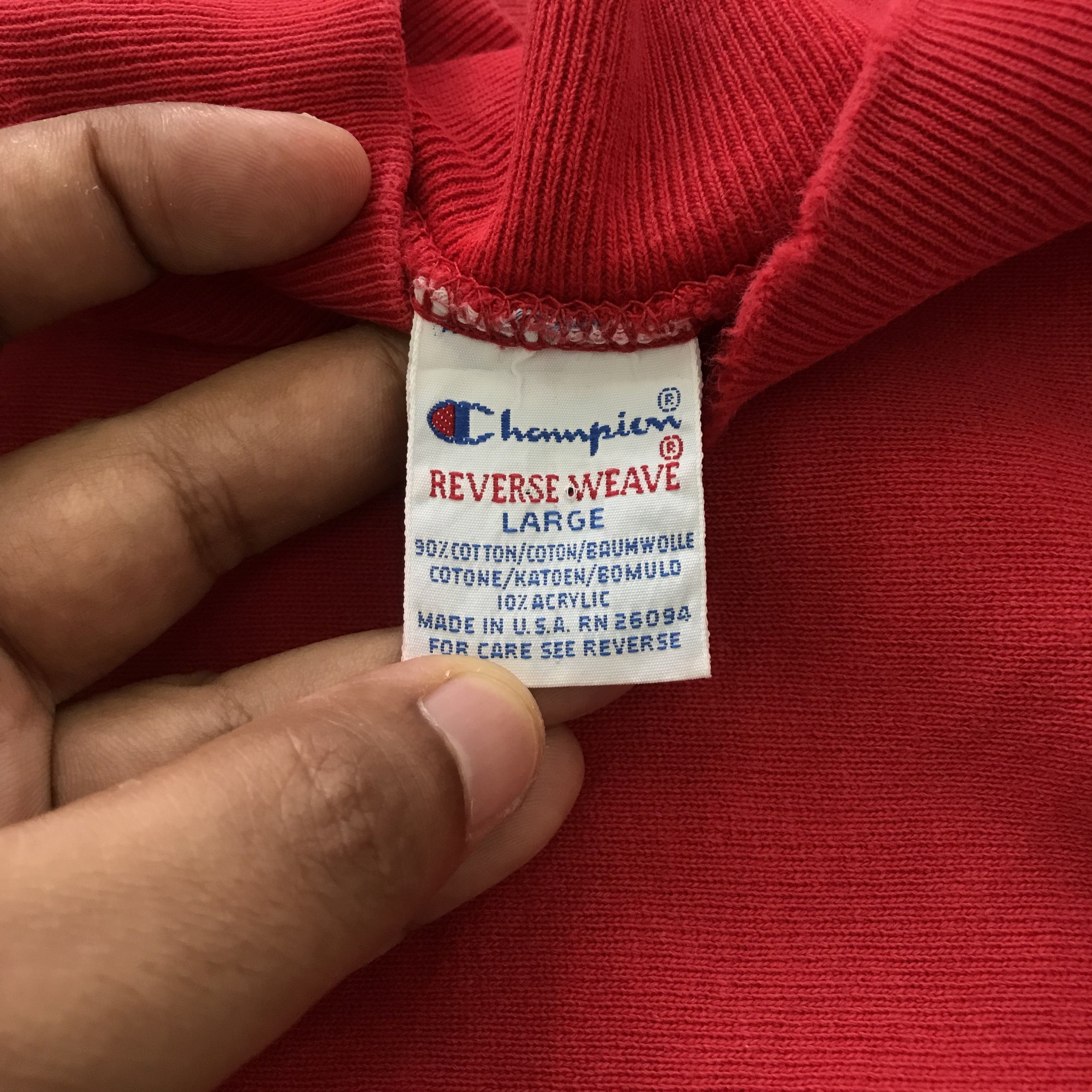 Champion Vintage 90s Champion Reverse Weave Embroidery Small Logo Size US L / EU 52-54 / 3 - 9 Thumbnail