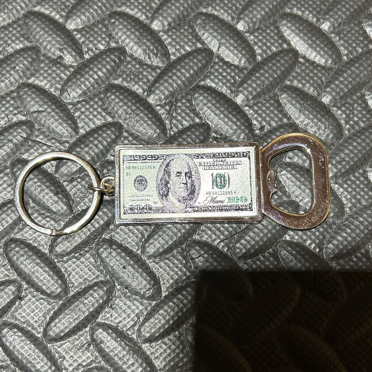 Other 100 Dollar Bill Keychain Bottle Opener Ben Franklin 4” Size ONE SIZE - 1 Thumbnail