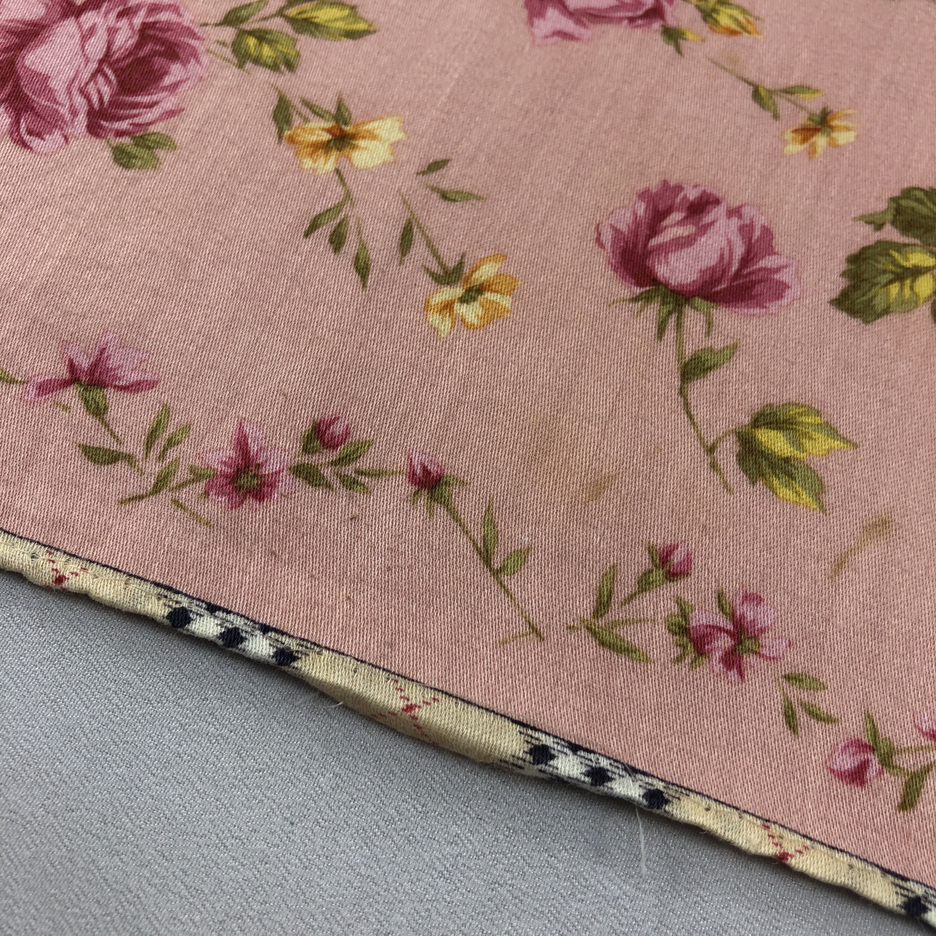 Burberry Burberry Handkerchief Neckerchief Bandana H2885 Size ONE SIZE - 5 Thumbnail