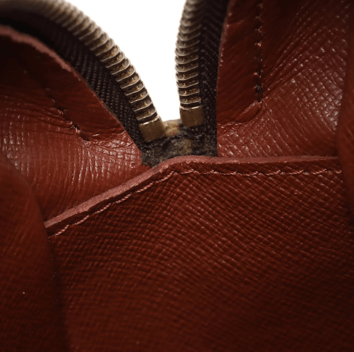Louis Vuitton Monogram Nile Messenger Bag Size ONE SIZE - 12 Thumbnail