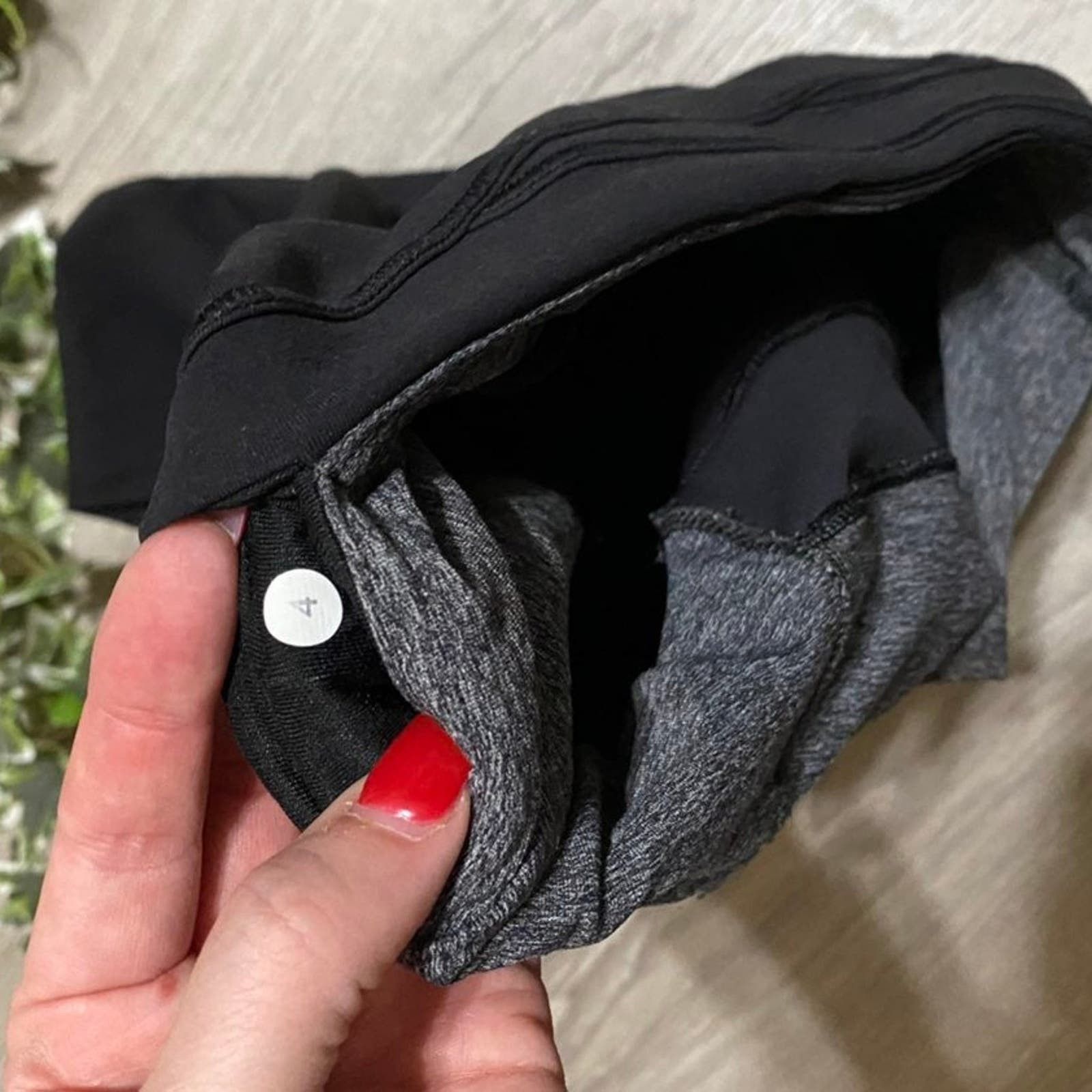 Lululemon lululemon leggings size 4 Size 27" / US 4 / IT 40 - 10 Thumbnail