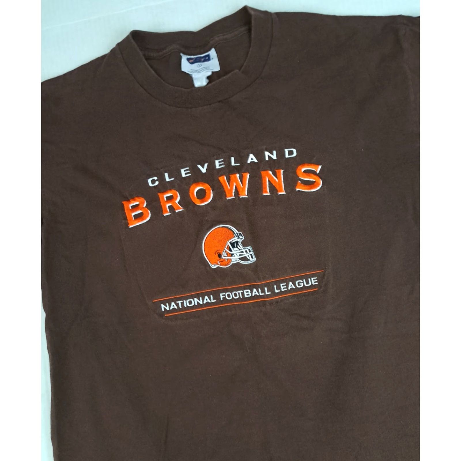 Vintage VINTAGE Cleveland Browns T-Shirt Embroidered 90s CSA Brown Cotton Crew Neck Unisex Adults L Size US L / EU 52-54 / 3 - 3 Thumbnail