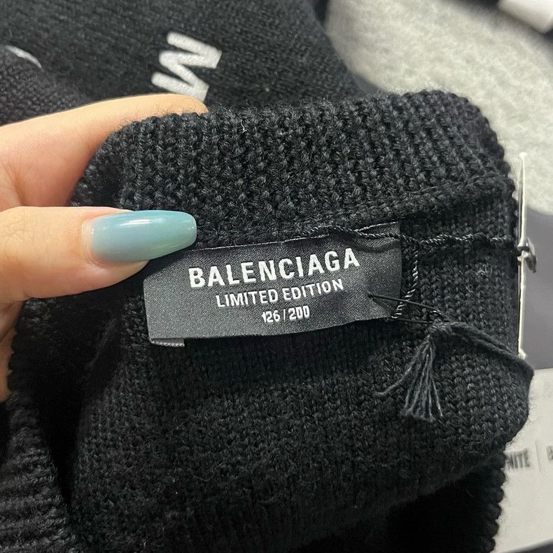 Balenciaga Balenciaga Black Solid Fortnite Knit Printed Pattern Logo Size US M / EU 48-50 / 2 - 4 Thumbnail