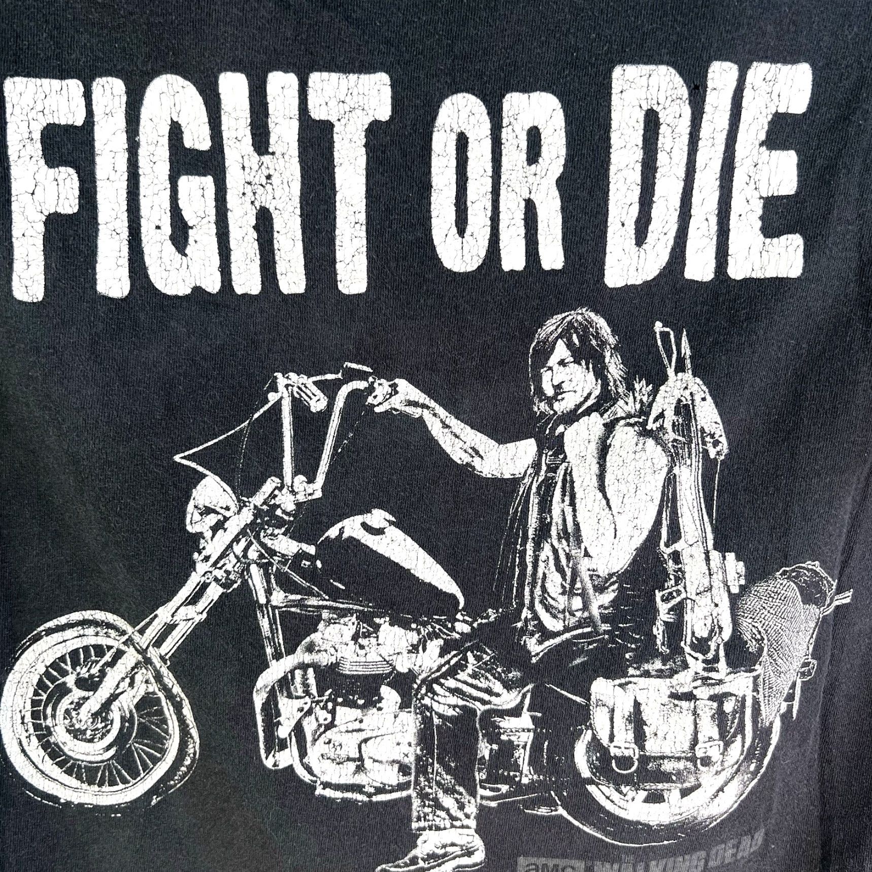 Delta Walking Dead Fight Or Die Promo T-Shirt Mens 2XL Black Delta Graphic Print Zombie Movie Size US XXL / EU 58 / 5 - 2 Thumbnail