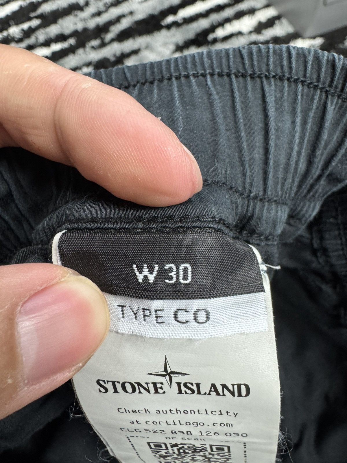 Stone Island Shadow Project Stone island shadow project shorts (navy) Size US 30 / EU 46 - 7 Thumbnail