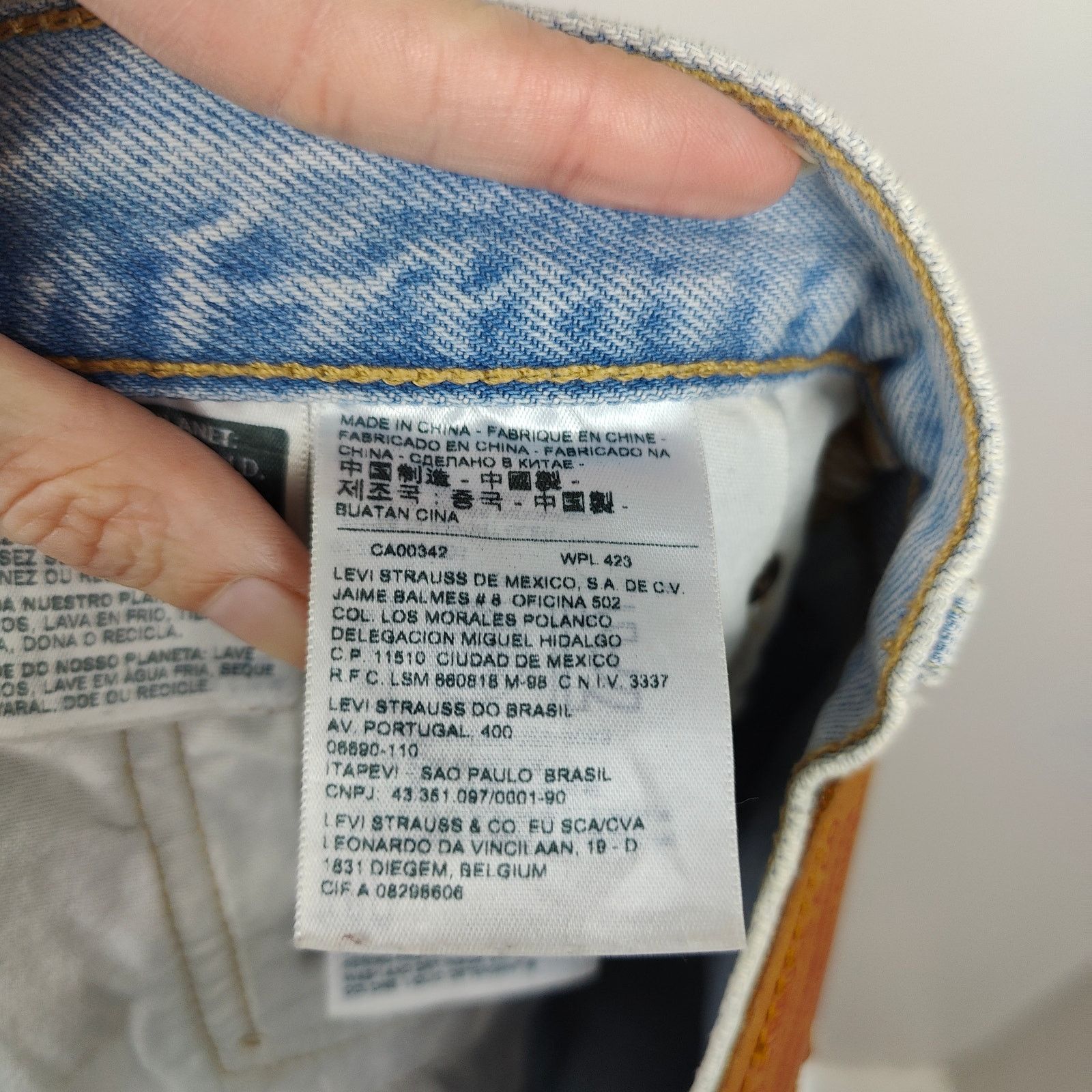 Levi's Levi's 501 Shorts Womens 30 Light Bleach Authentic Size 30" / US 8 / IT 44 - 6 Thumbnail