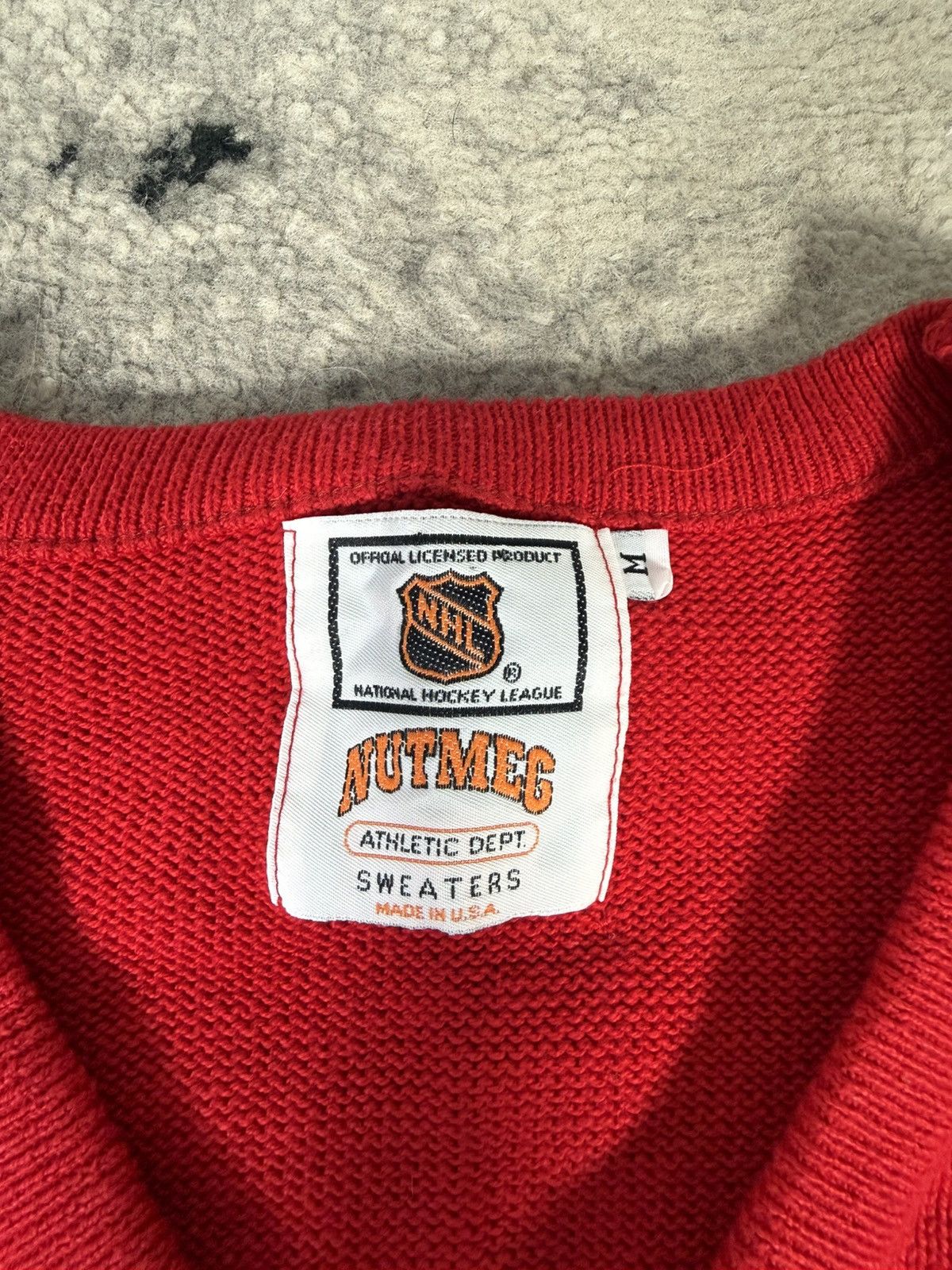 NHL Vintage USA NHL Detroit Red Wings V-Neck Cotton Sweater Size US M / EU 48-50 / 2 - 6 Thumbnail