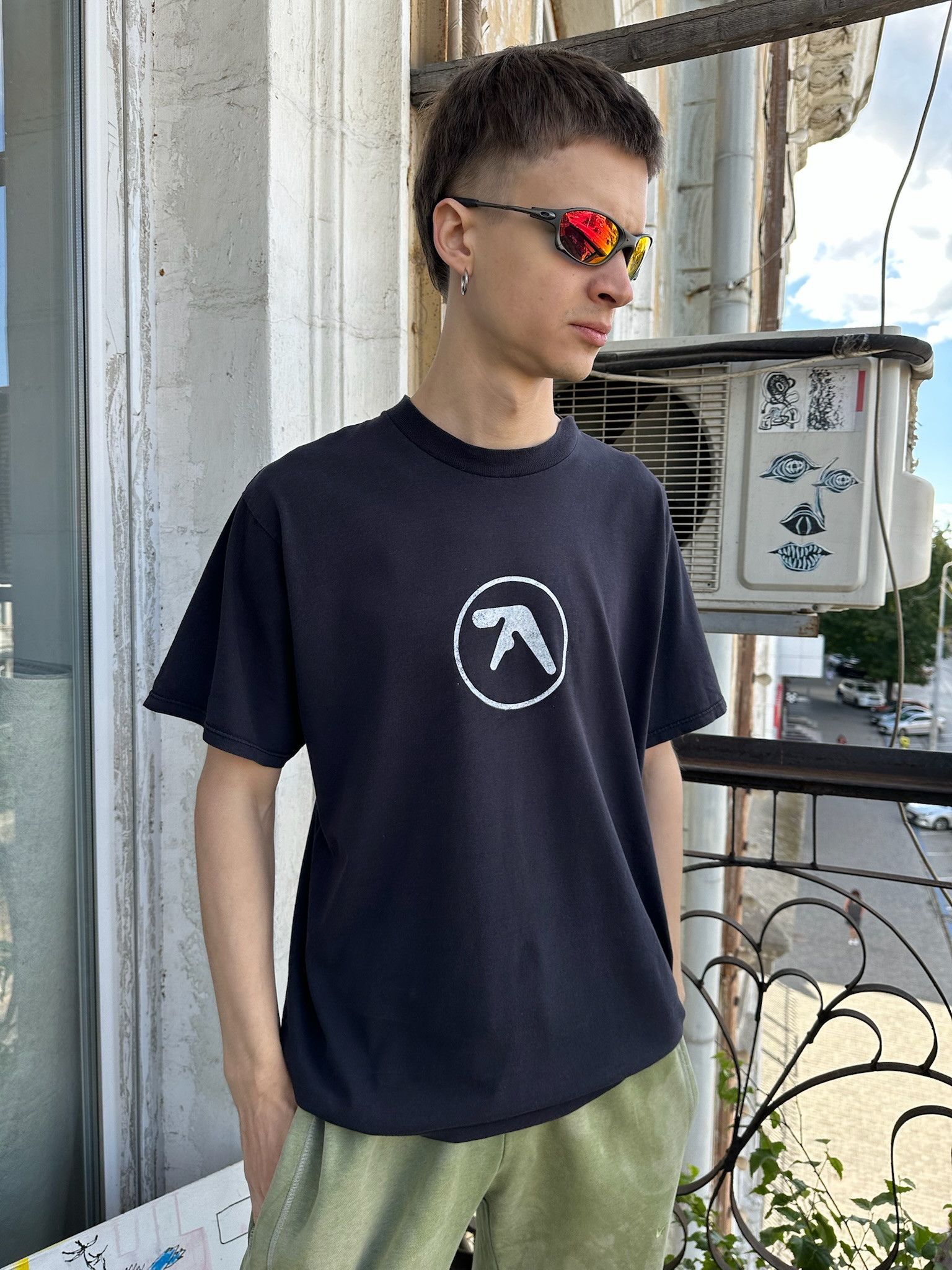 Vintage Vintage Aphex Twin Ambient Works Tee Size US L / EU 52-54 / 3 - 7 Thumbnail