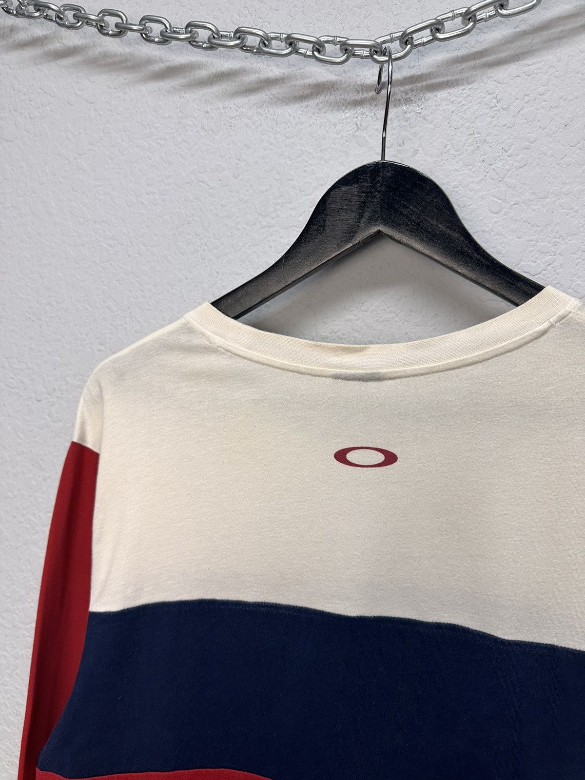Oakley Vintage Streetwear Oakley Y2K Crazy faded T-shirt Distressed Size US M / EU 48-50 / 2 - 14 Thumbnail